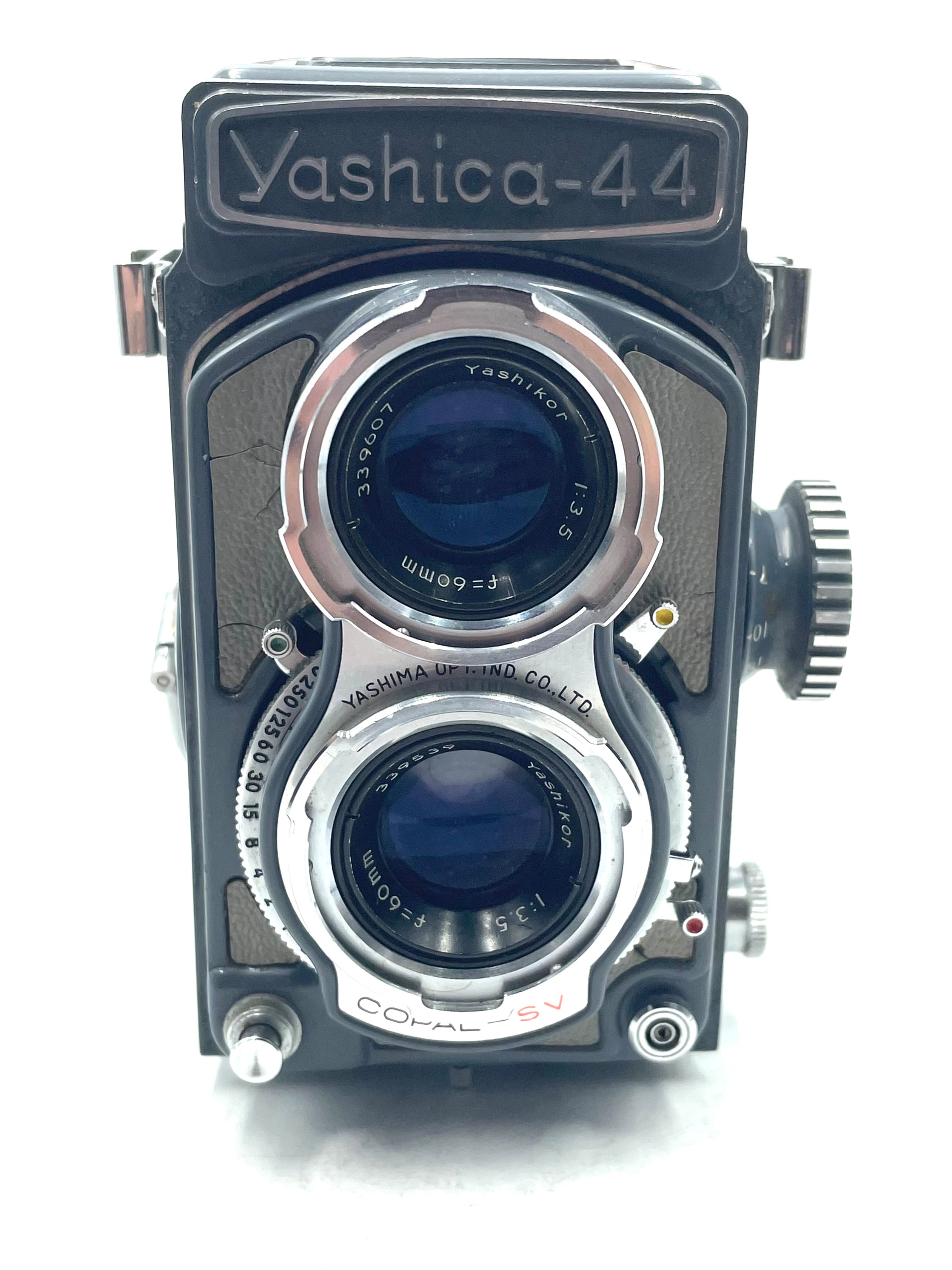 USED Yashica 44 with 60mm f/3.5 (Takes 127 film, NOT TESTED, collectible)