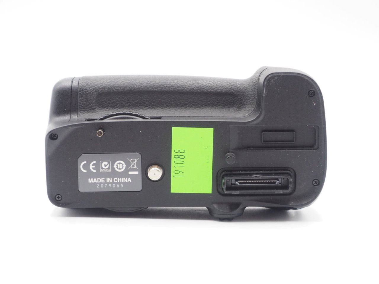 USED Nikon MB-D11 Battery Grip