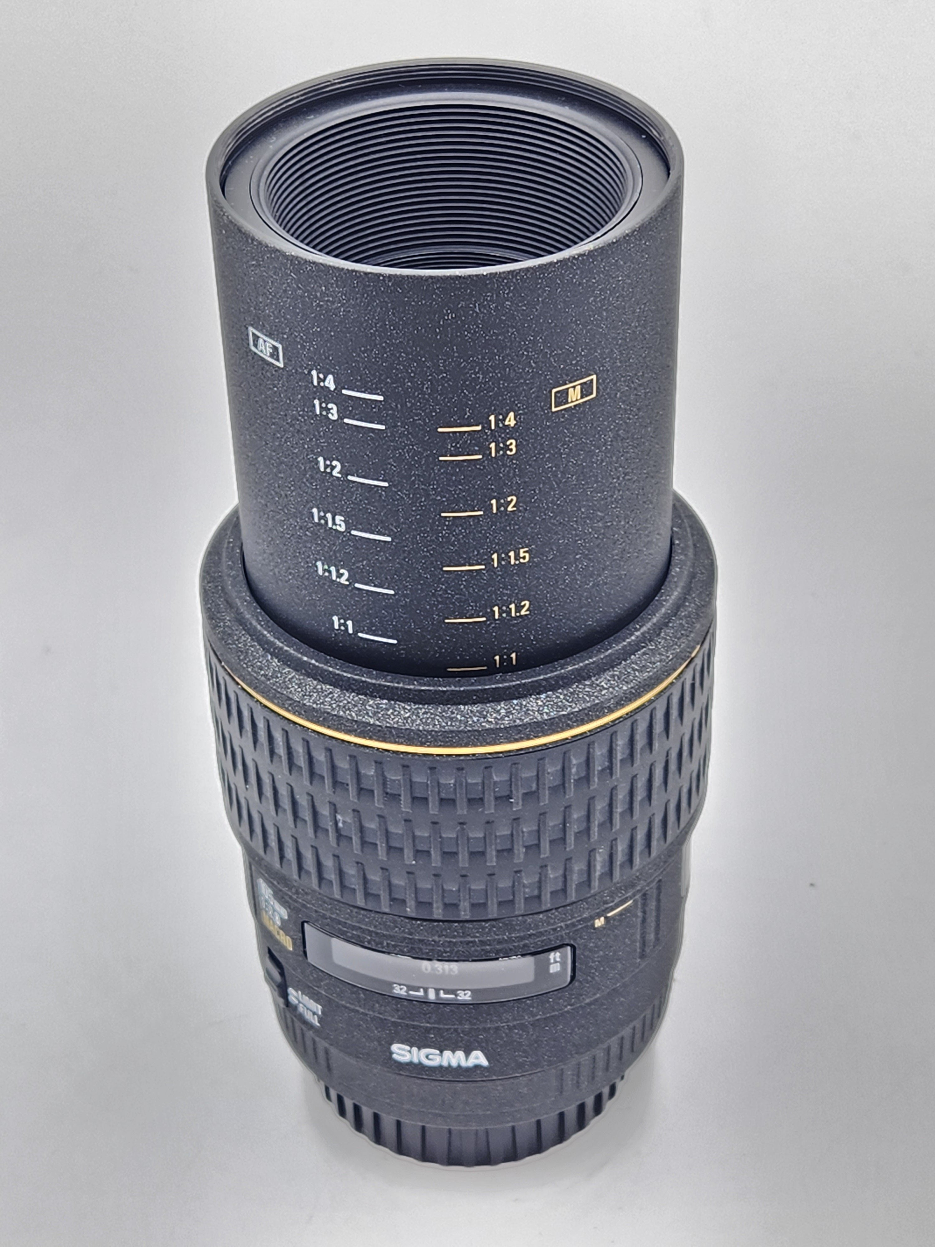 Used Sigma 105mm f2.8 EX Macro (Sony-A/Min-Maxxum) Lens