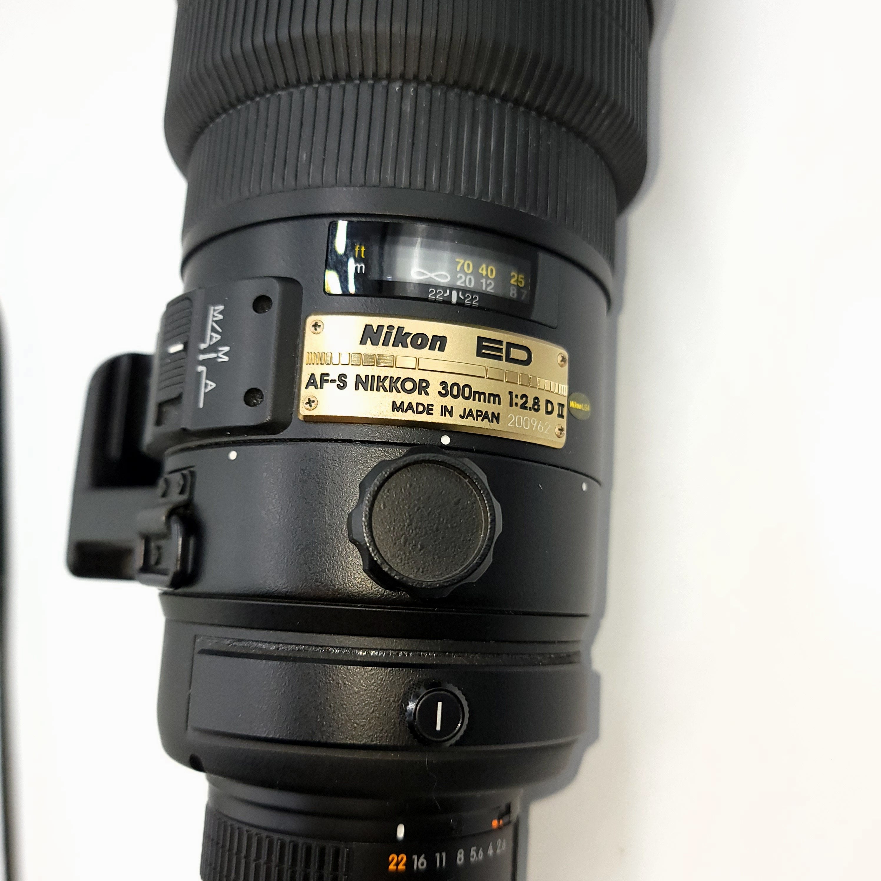 USED Nikon 300mm F2.8 D II (non-VR) Lens