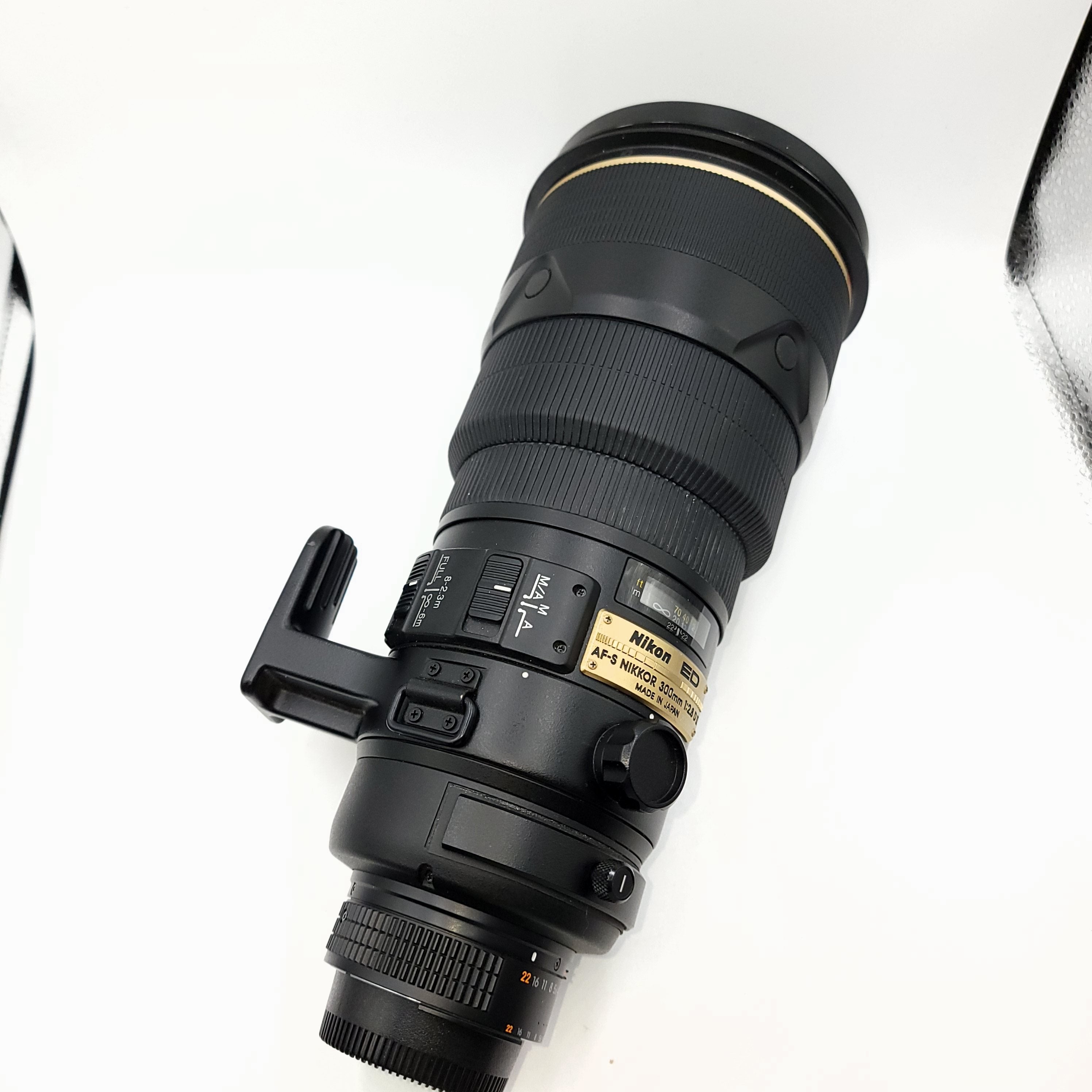 USED Nikon 300mm F2.8 D II (non-VR) Lens