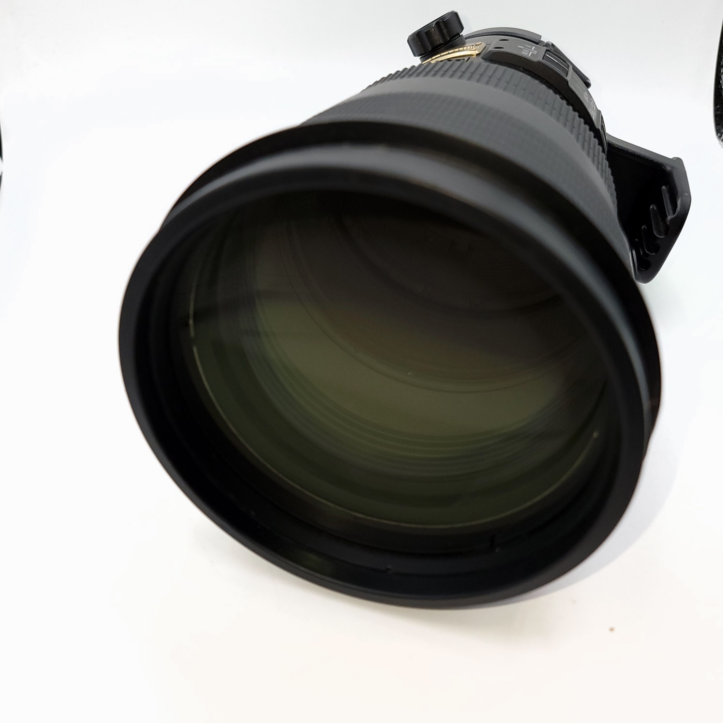 USED Nikon 300mm F2.8 D II (non-VR) Lens