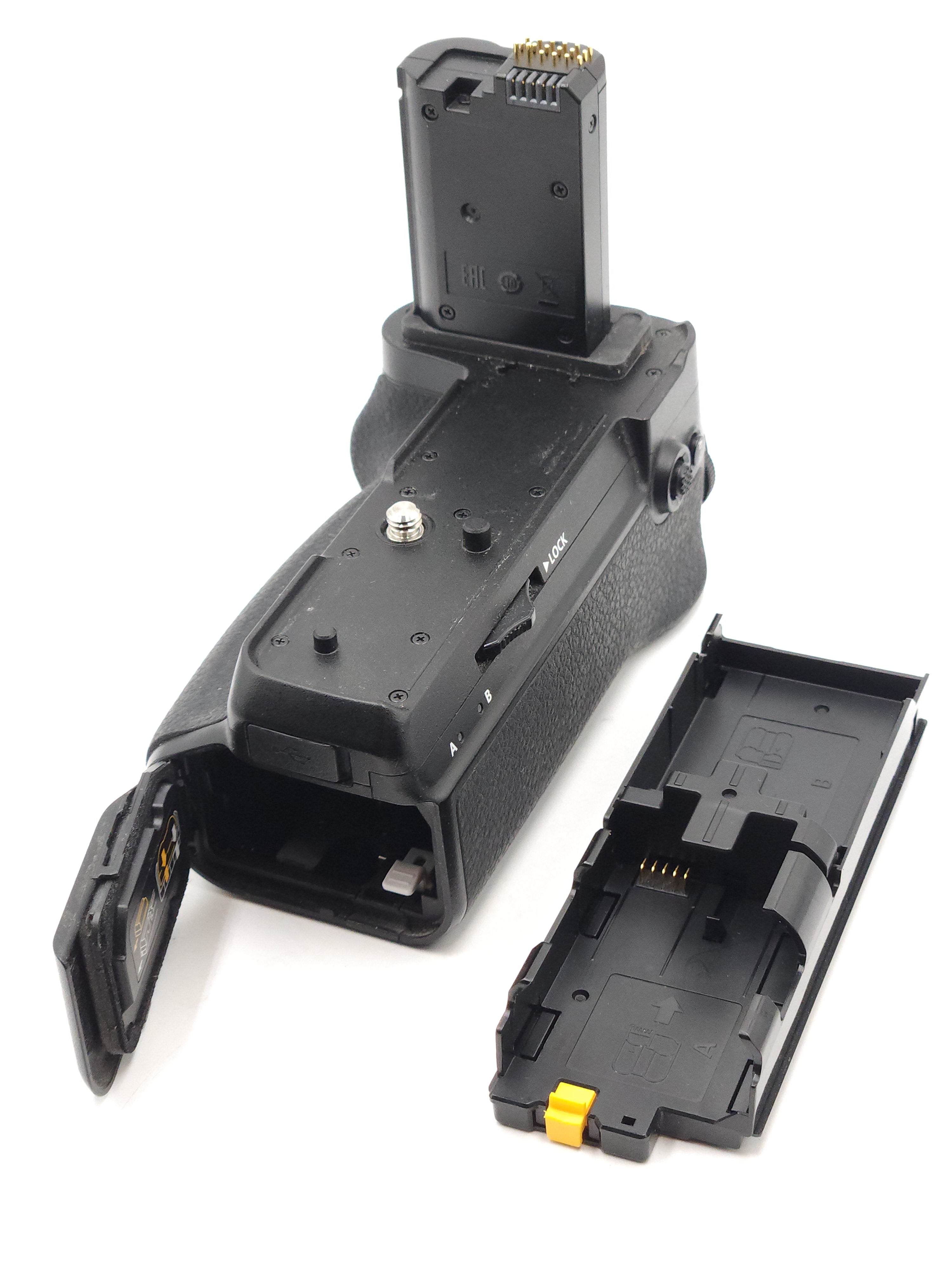 Used Nikon MB-N11 Battery Grip