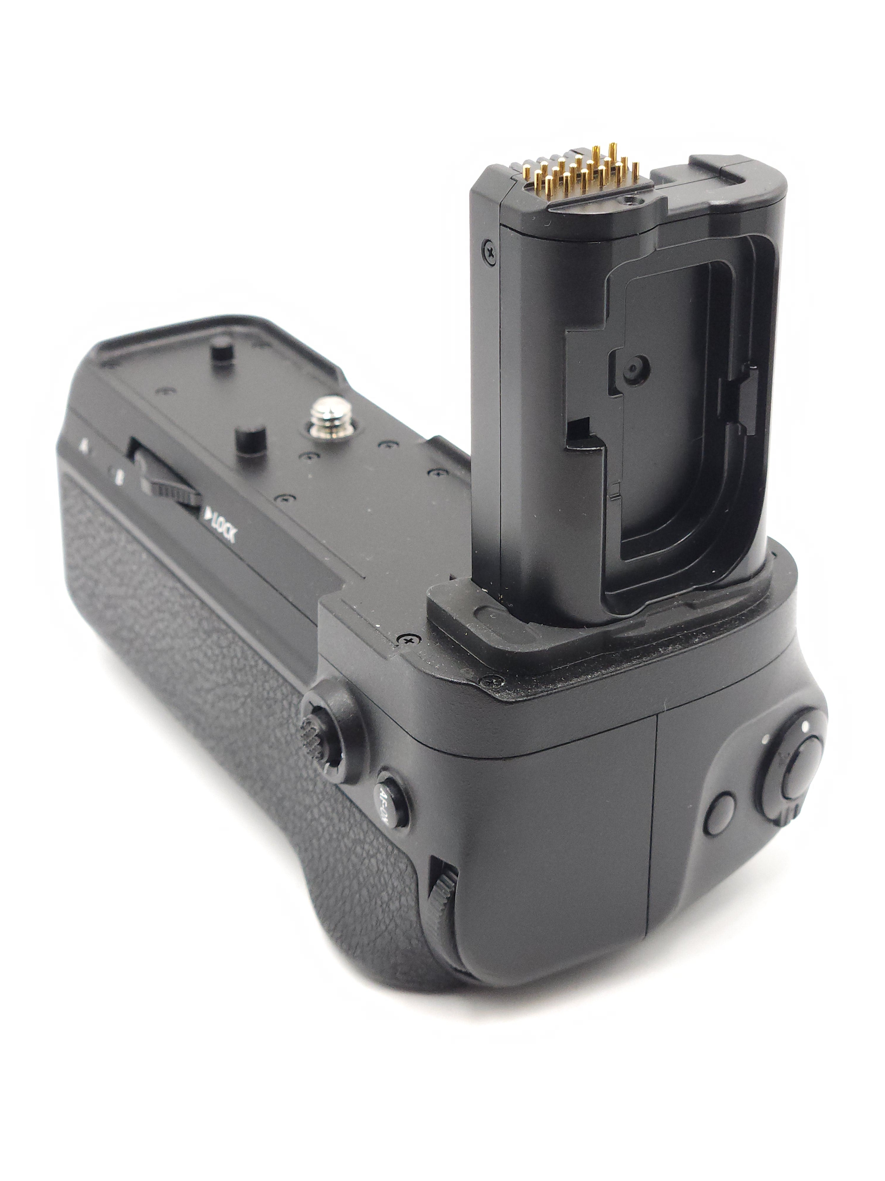 Used Nikon MB-N11 Battery Grip