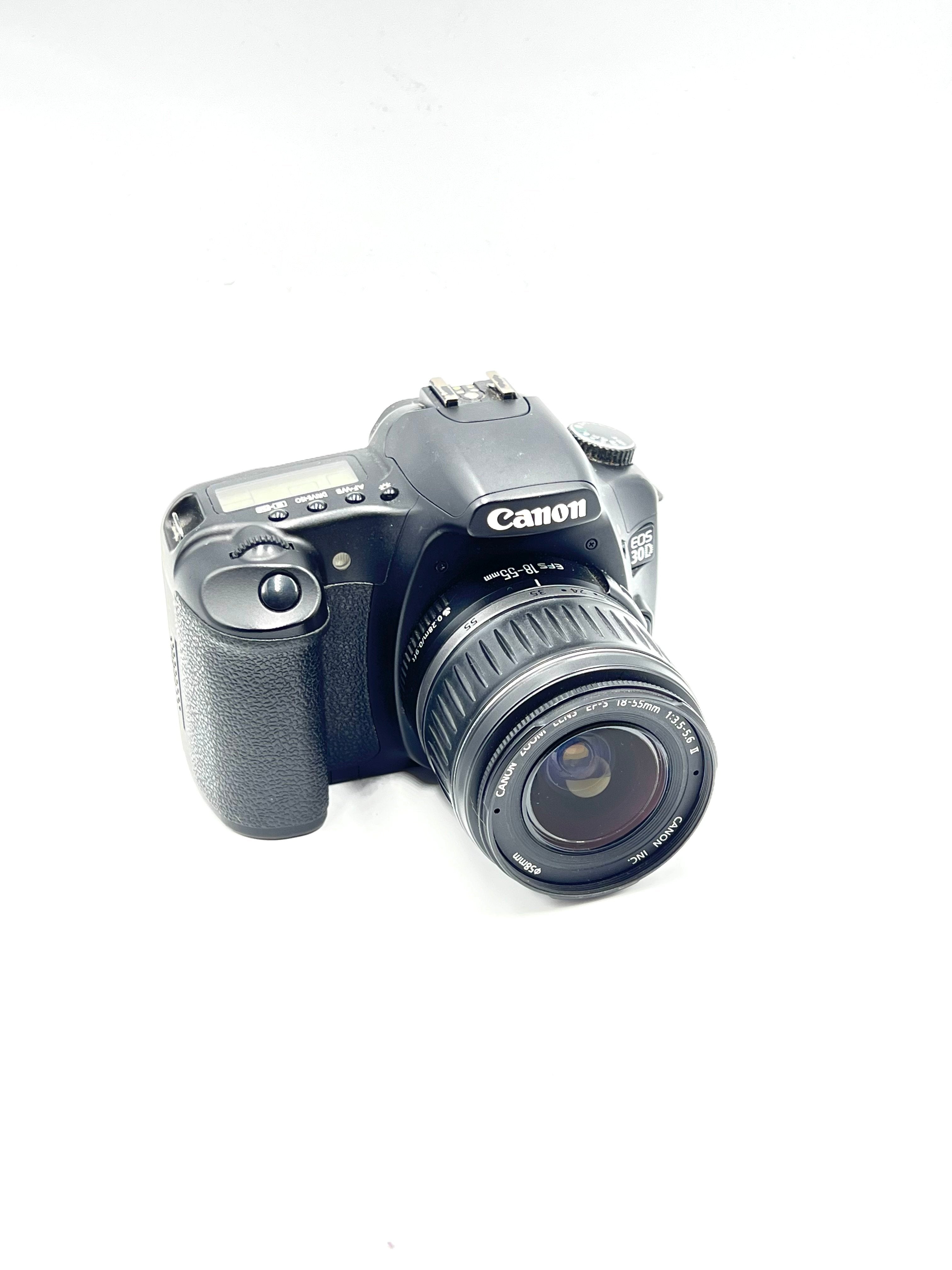 USED Canon 30D W/ 18-55 3.5-5.6 II Lens