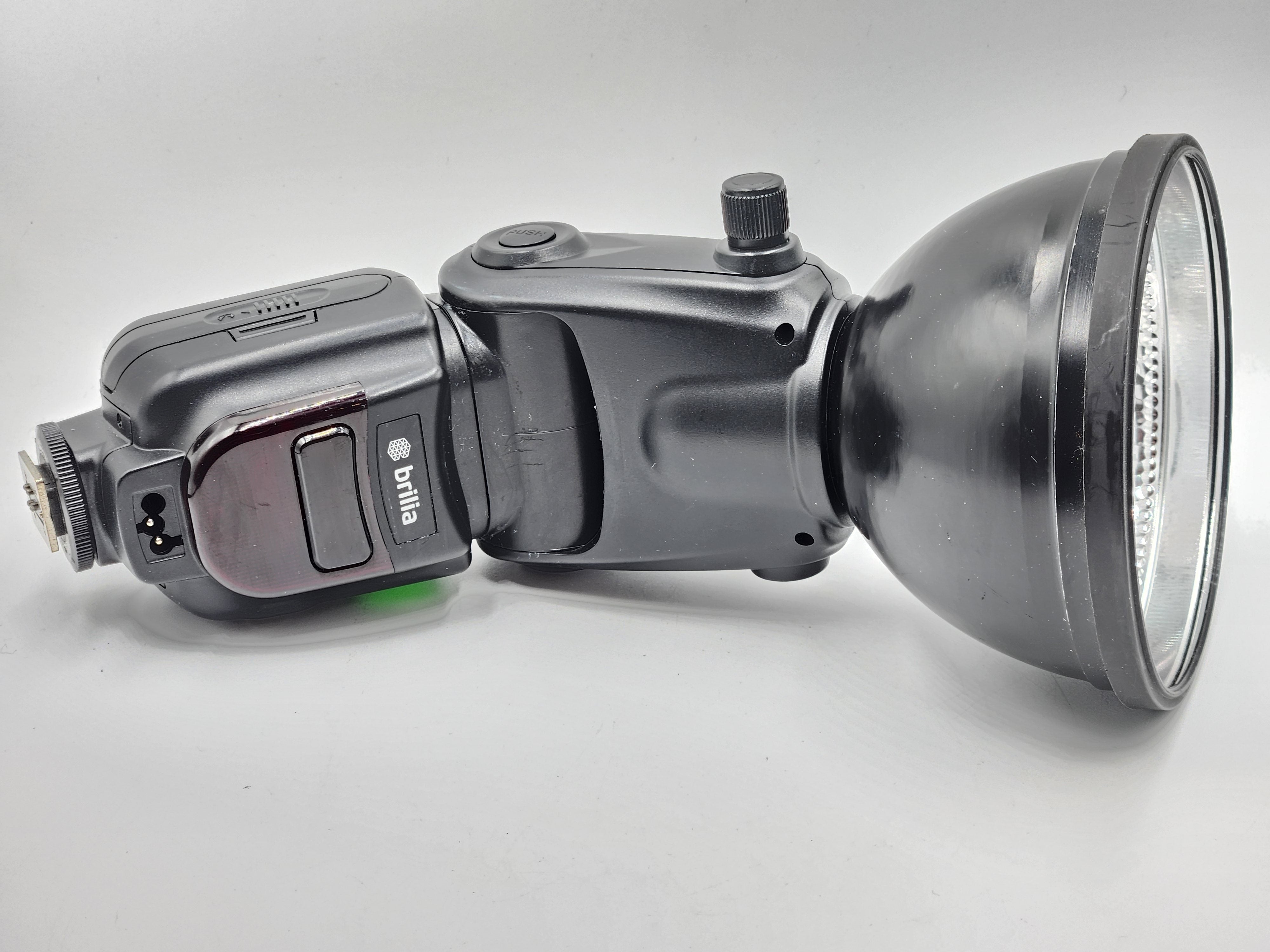 Used Brilia BB-110C Flash (for Canon)