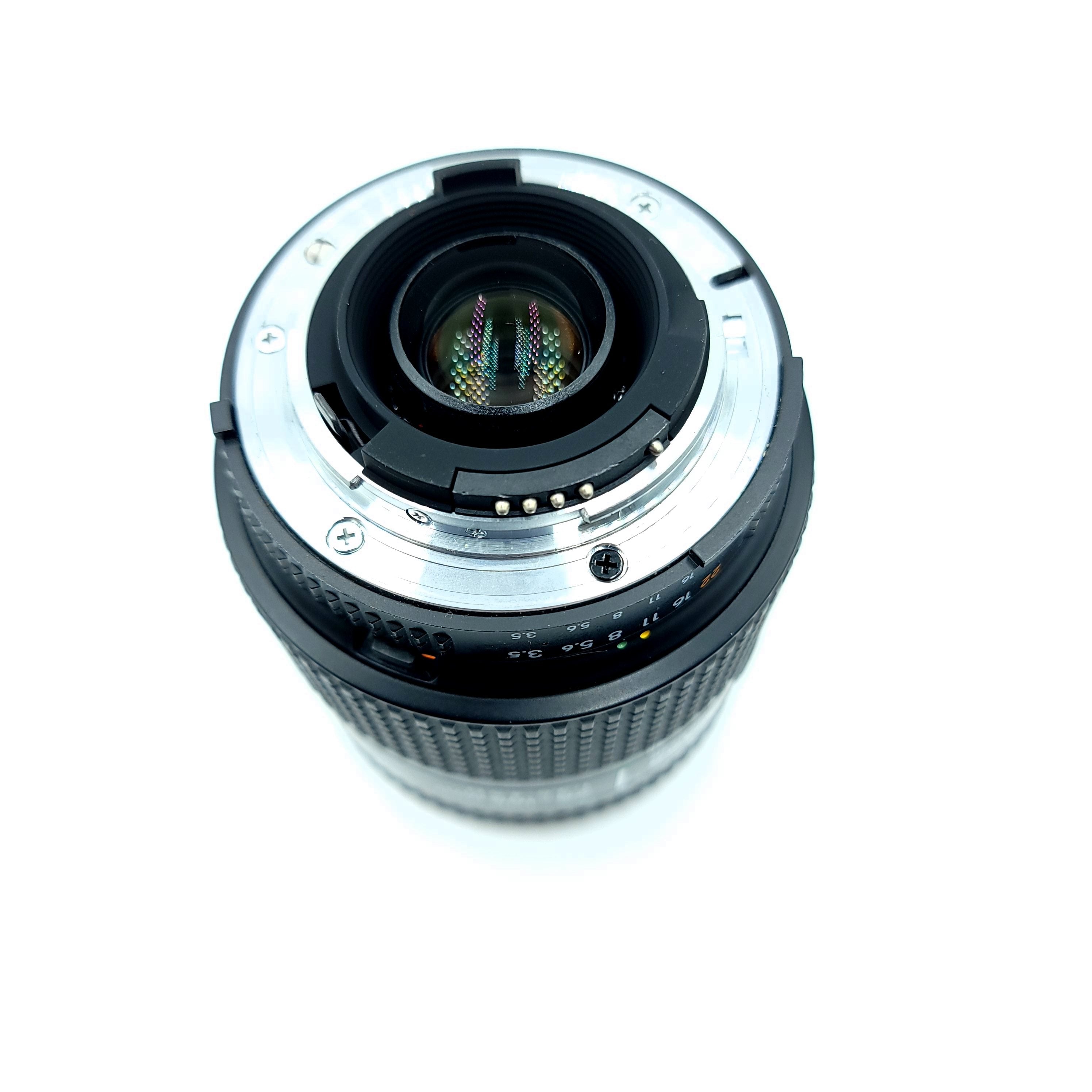 Used Nikon 28-105mm f3.5-4.5 D Lens