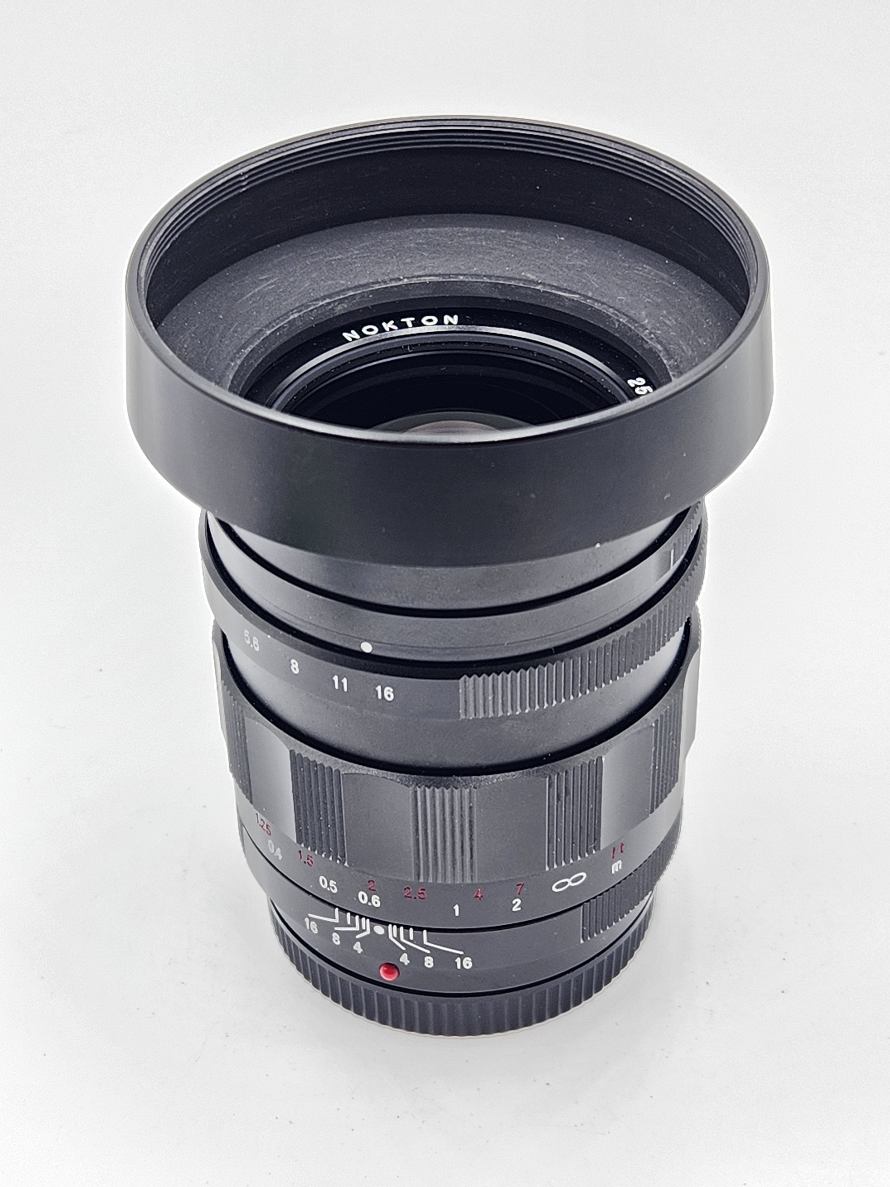 Used Voigtlander 25mm f0.95 Type II (M43) Nokton Lens