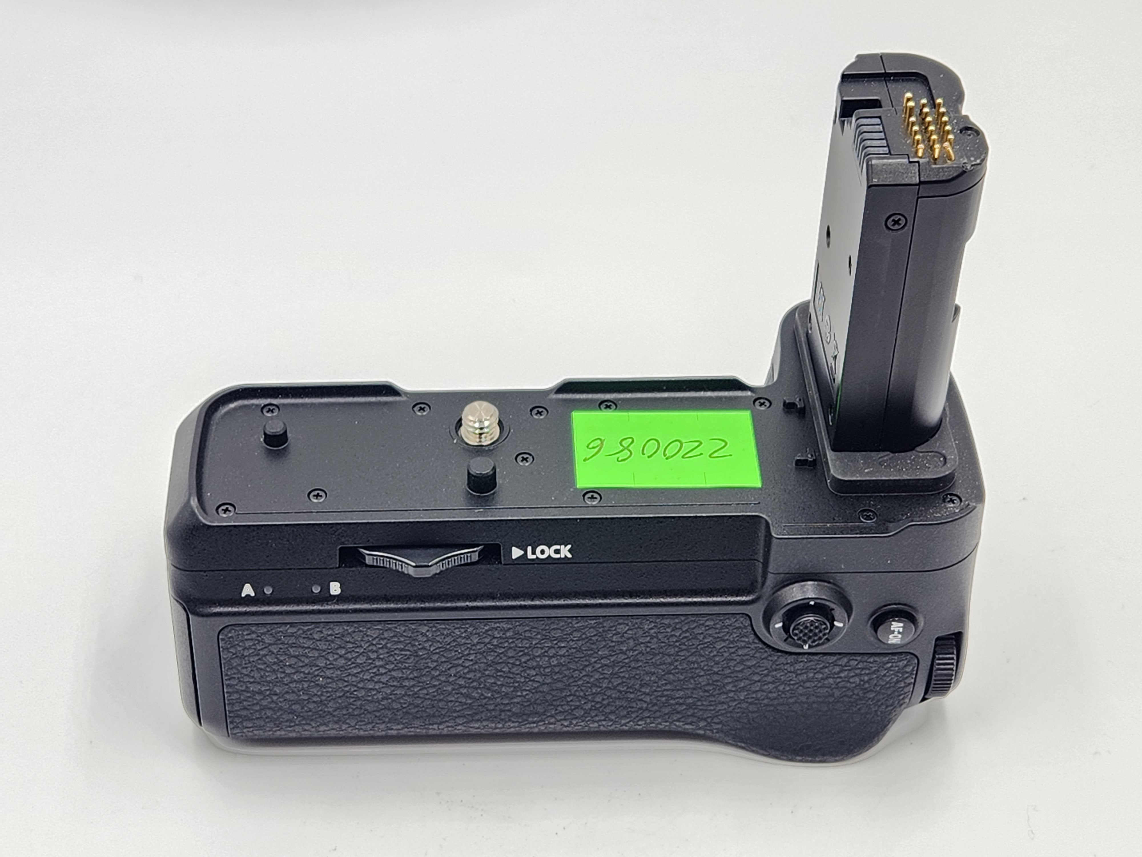 Used Nikon MB-N11 Battery Grip