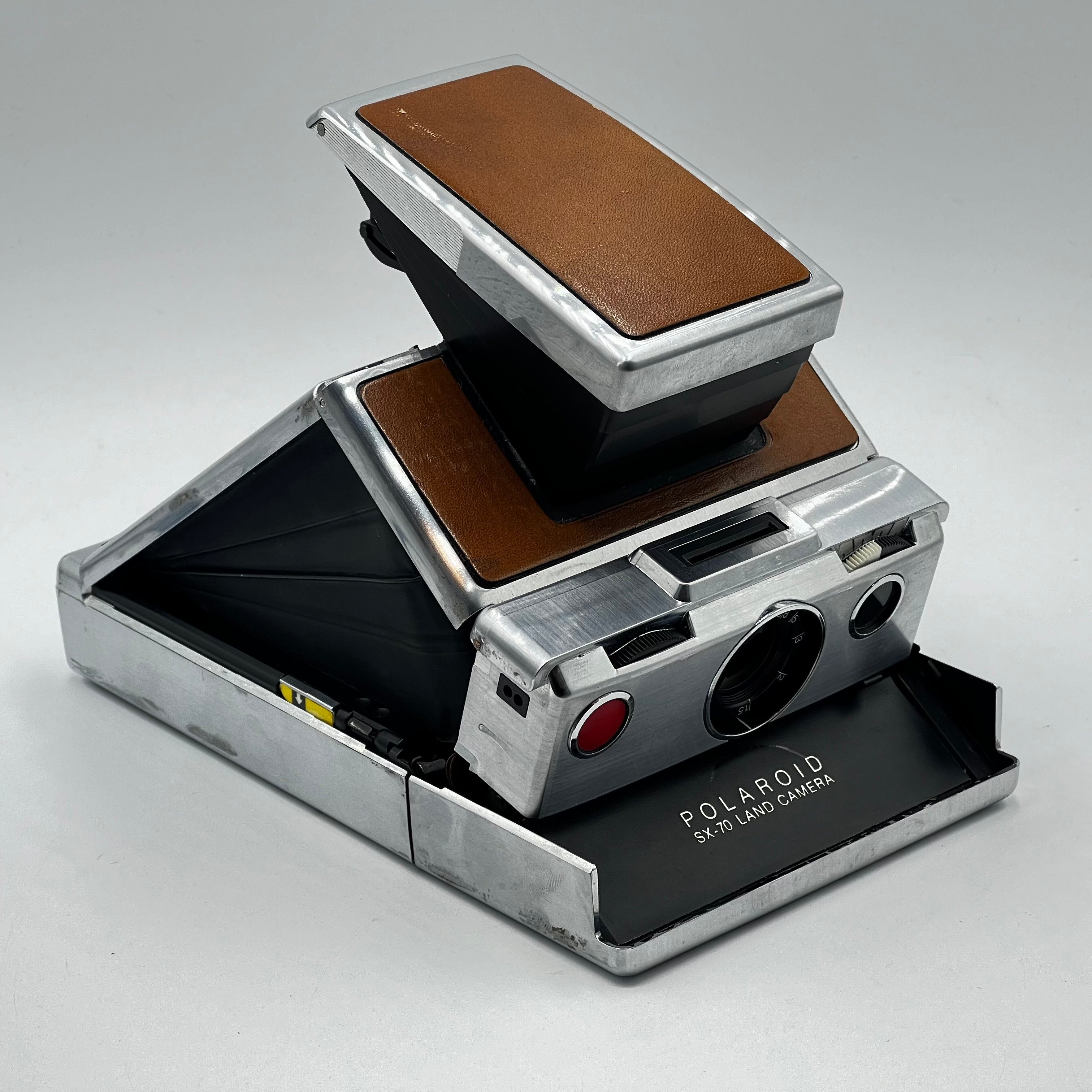 Used Polaroid SX-70 Land Instant Camera (Brown Leather) w/Leather Case