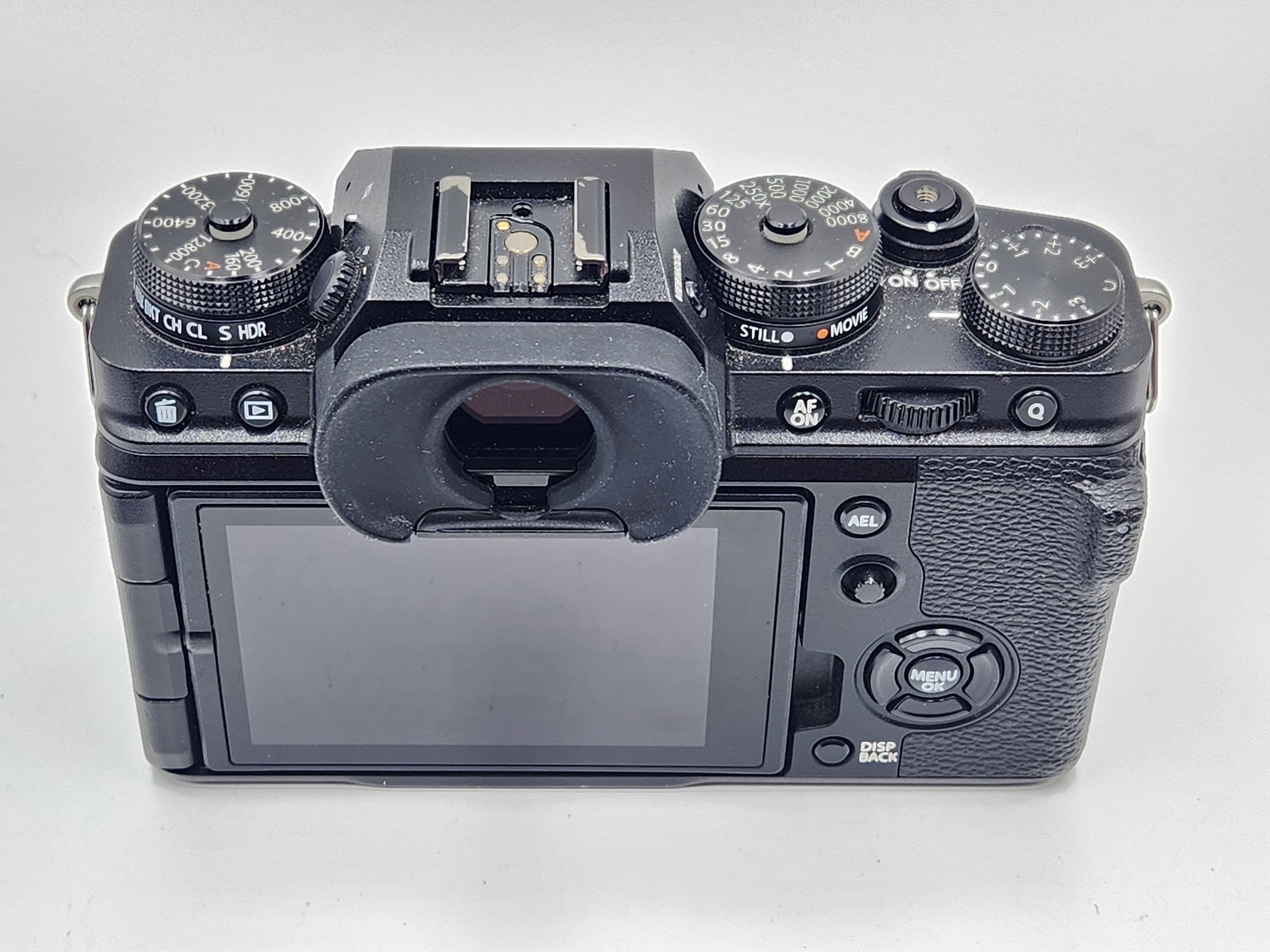 Used Fujifilm X-T4 Mirrorless Digital Camera  Body (Black)