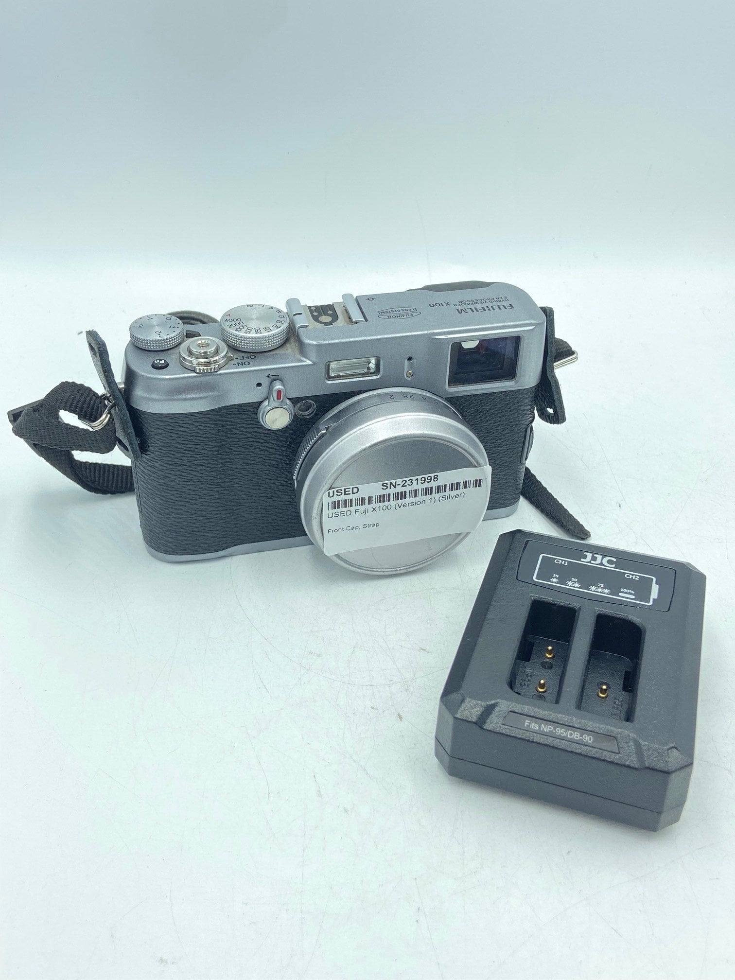 USED Fuji X100 (Version 1) (Silver)