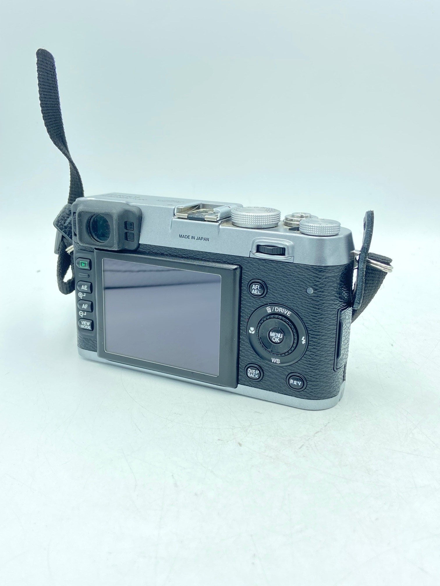 USED Fuji X100 (Version 1) (Silver)