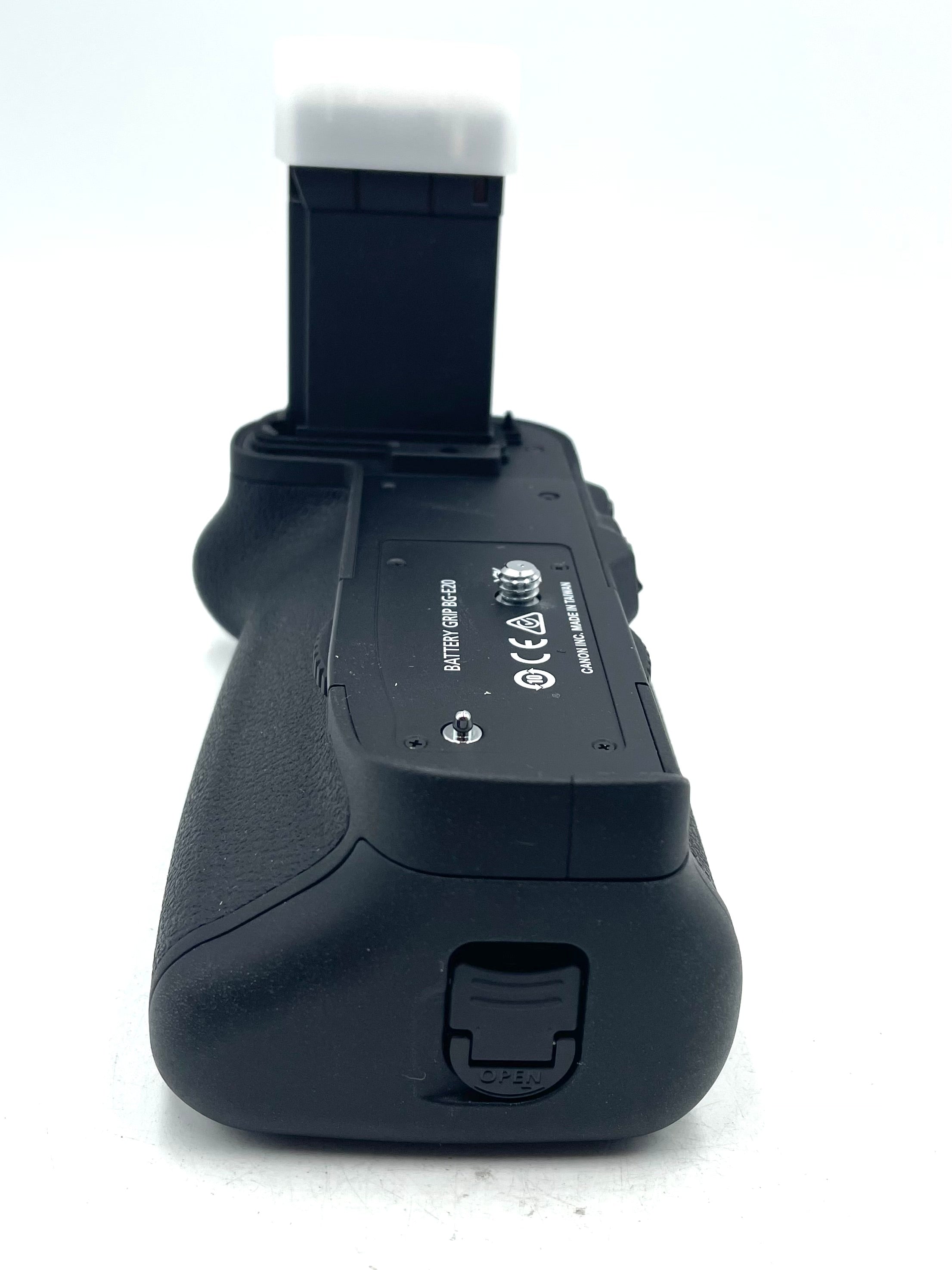 USED Canon BG-E20 Battery Grip for EOS 5D Mark IV