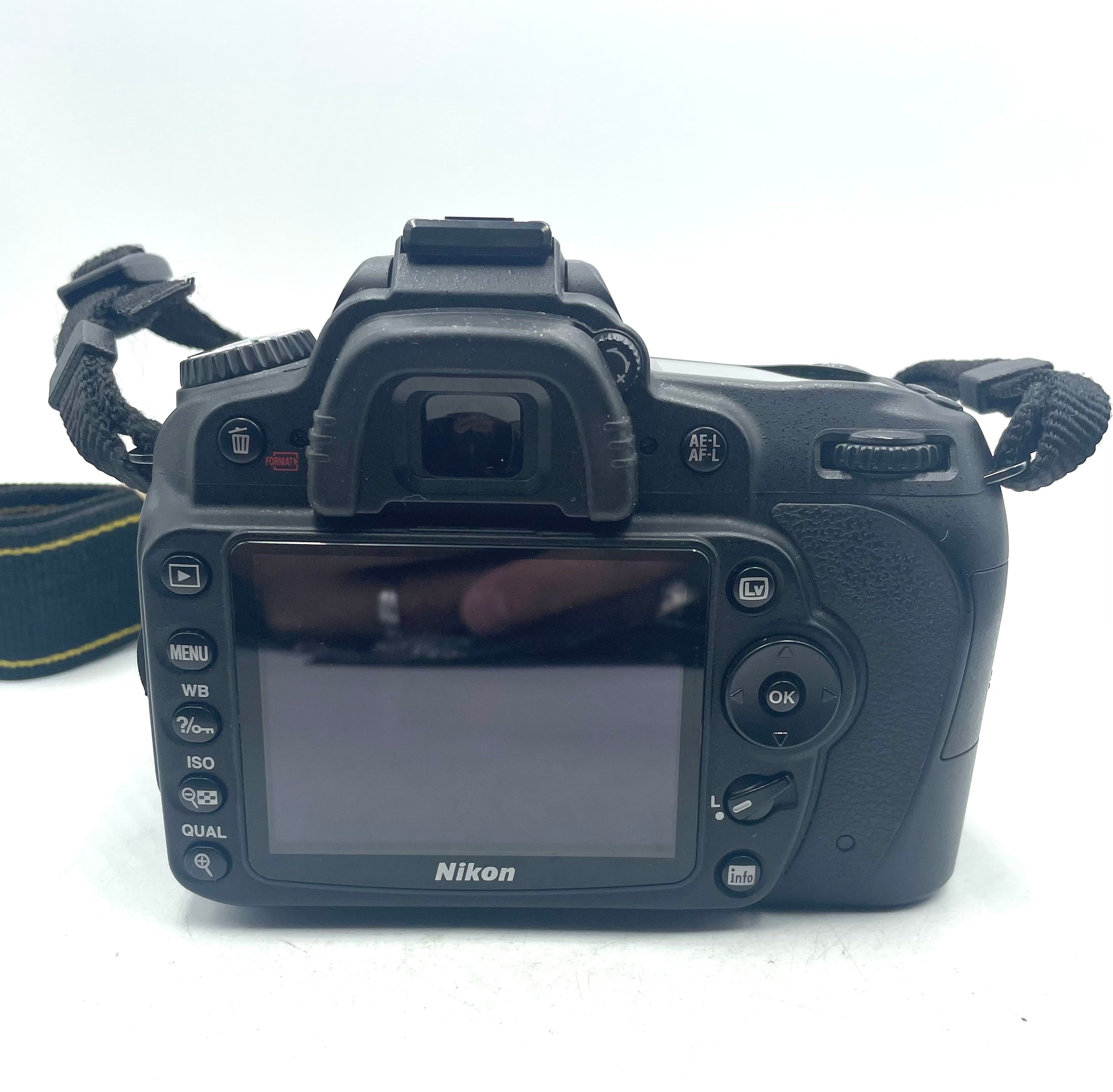 USED Nikon D90 DSLR Camera W/18-55mm F3.5-5.6 Lens