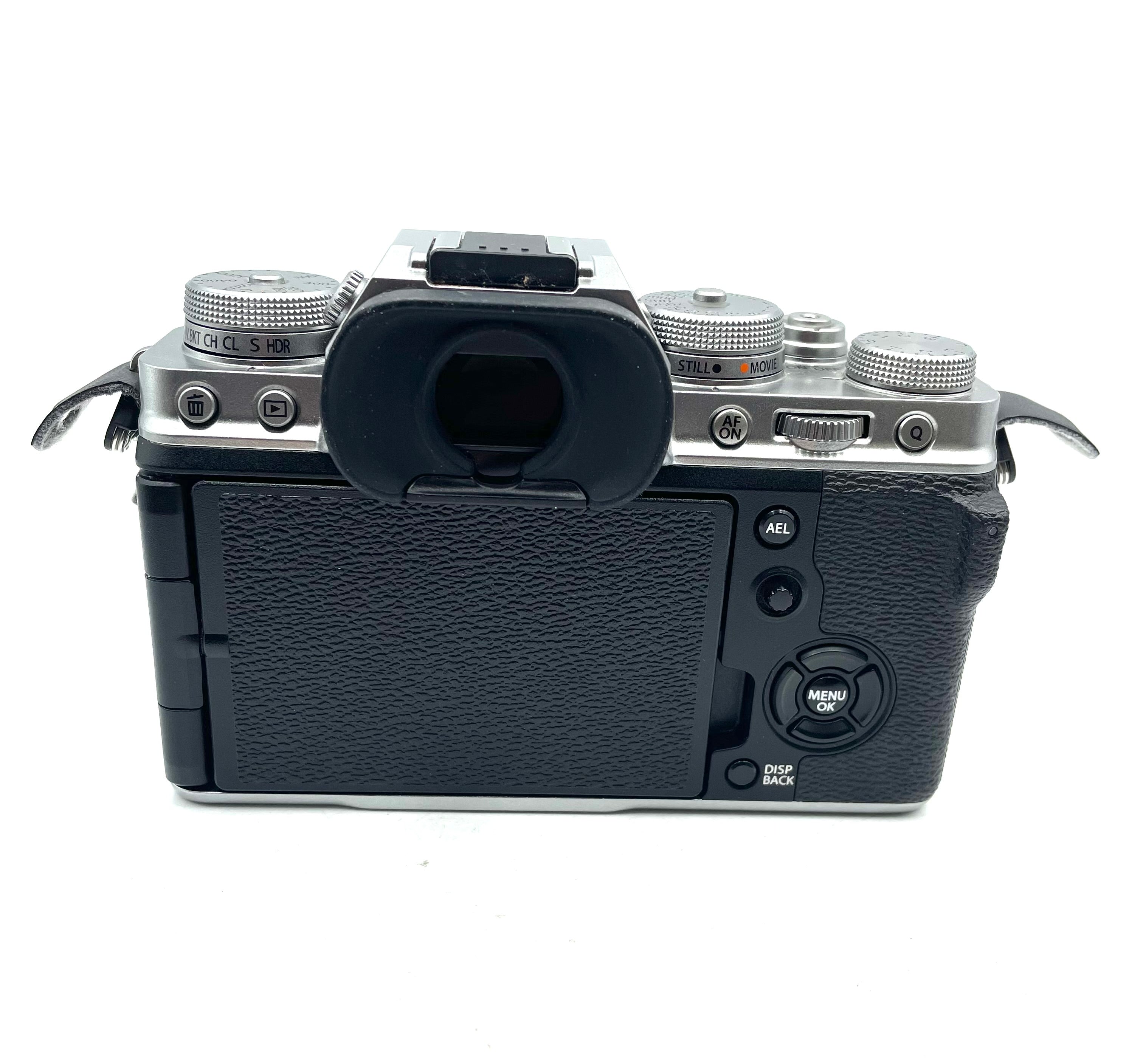 Used Fujifilm X-T4 Mirrorless Digital Camera  Body (Silver)