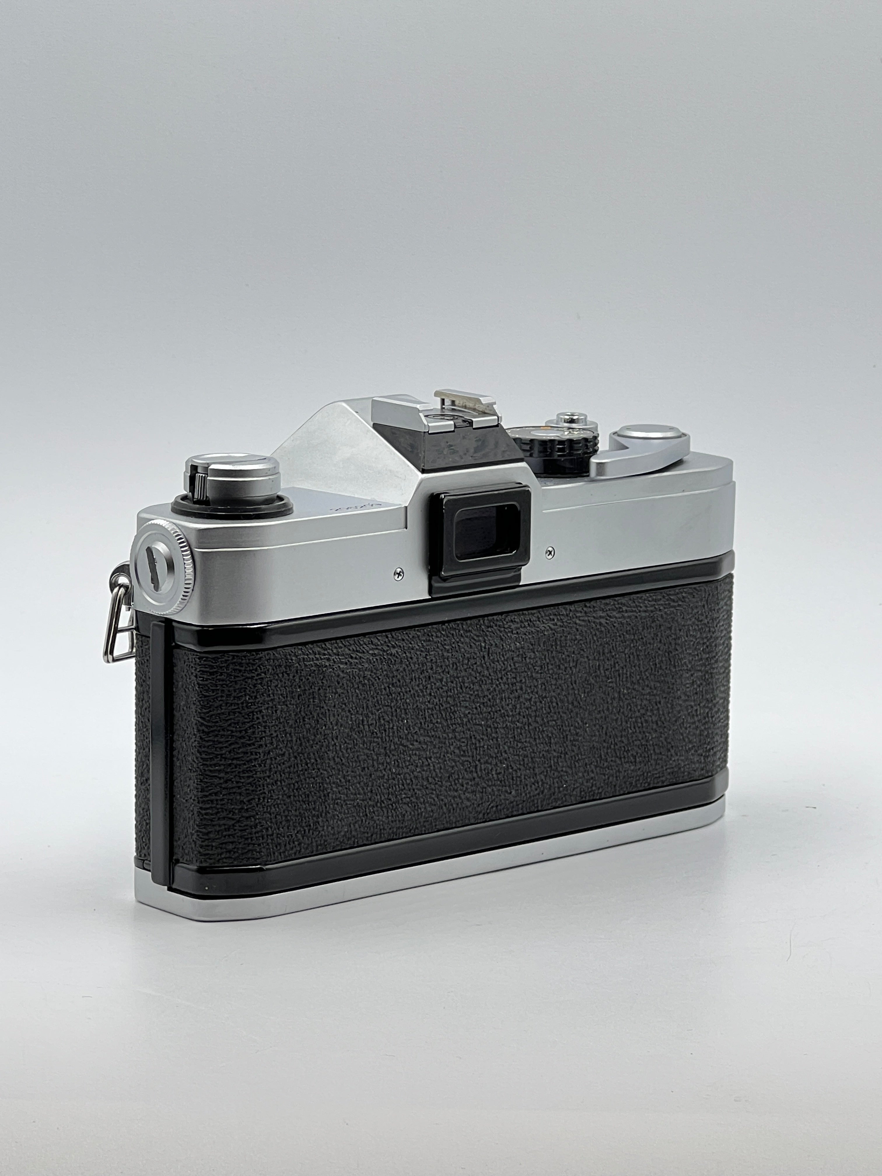 Used Canon TX [Film] SLR (Silver) Body (Meter Works)