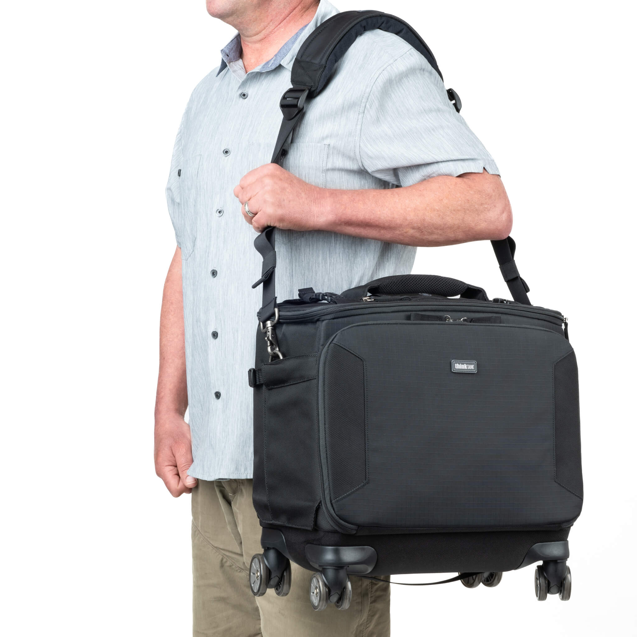 Think Tank Photo Airport Navigator V2 (Black, 22L)