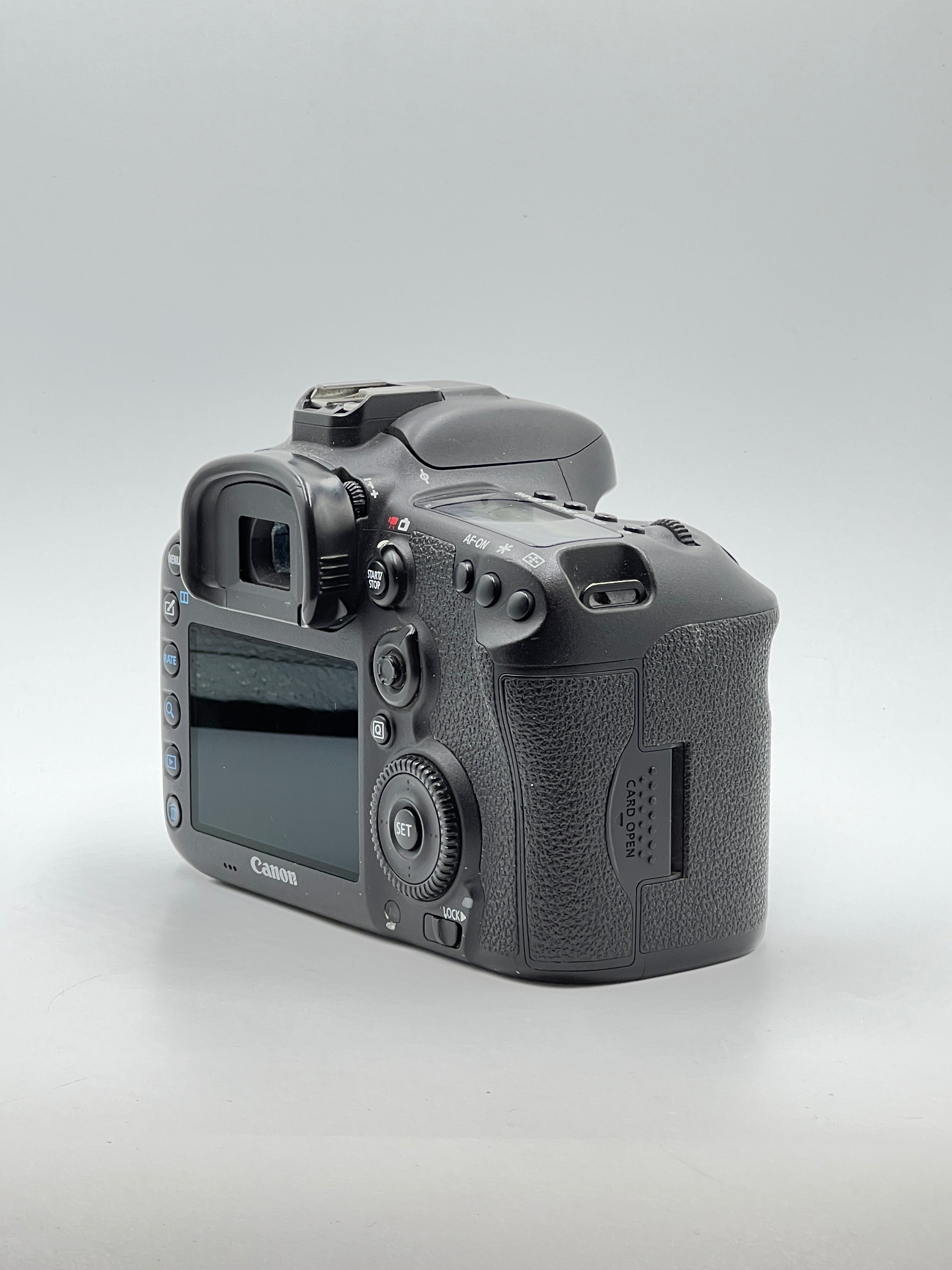 USED Canon EOS 7D Mark II DSLR Camera