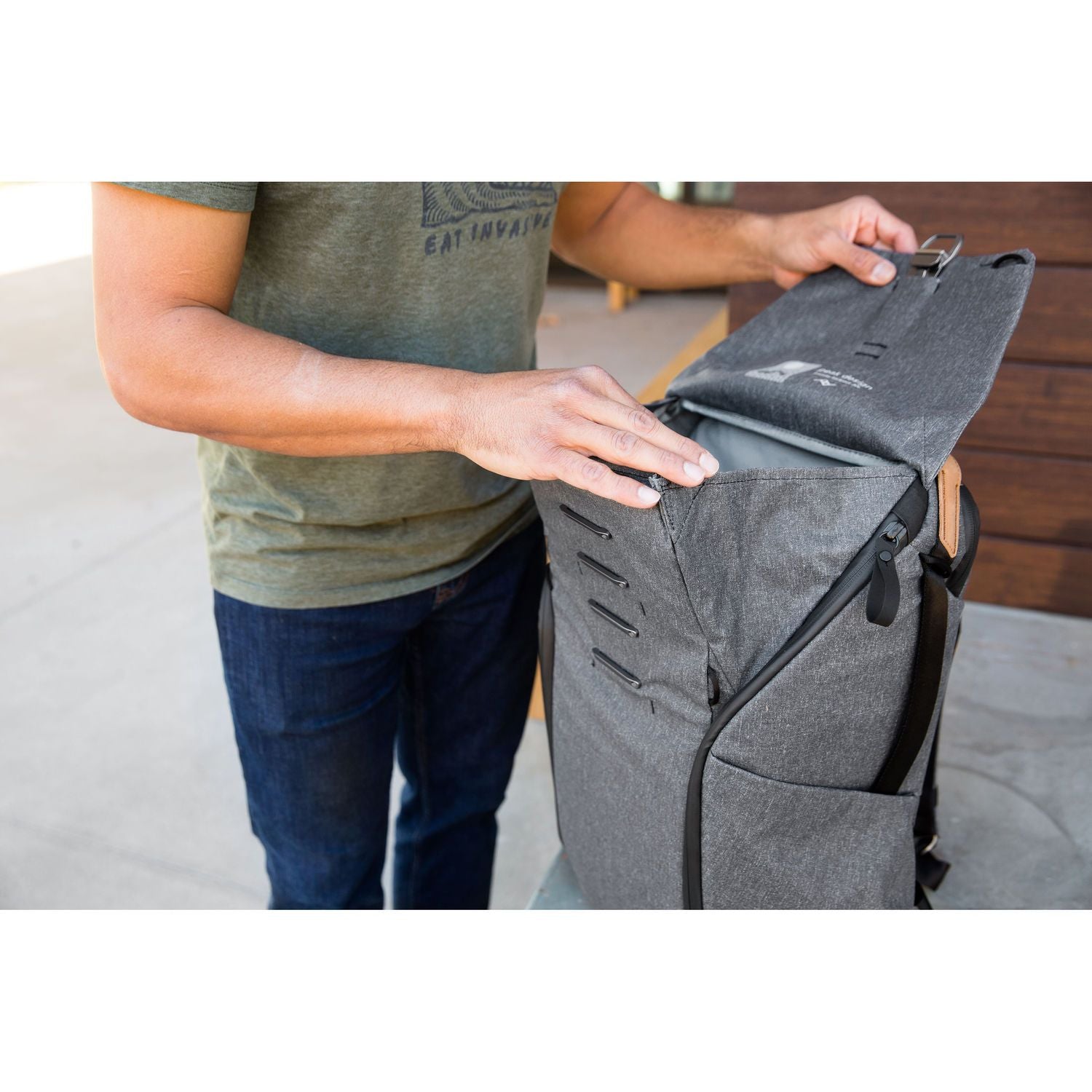 Peak Design Everyday Backpack v2  (30L, Charcoal)