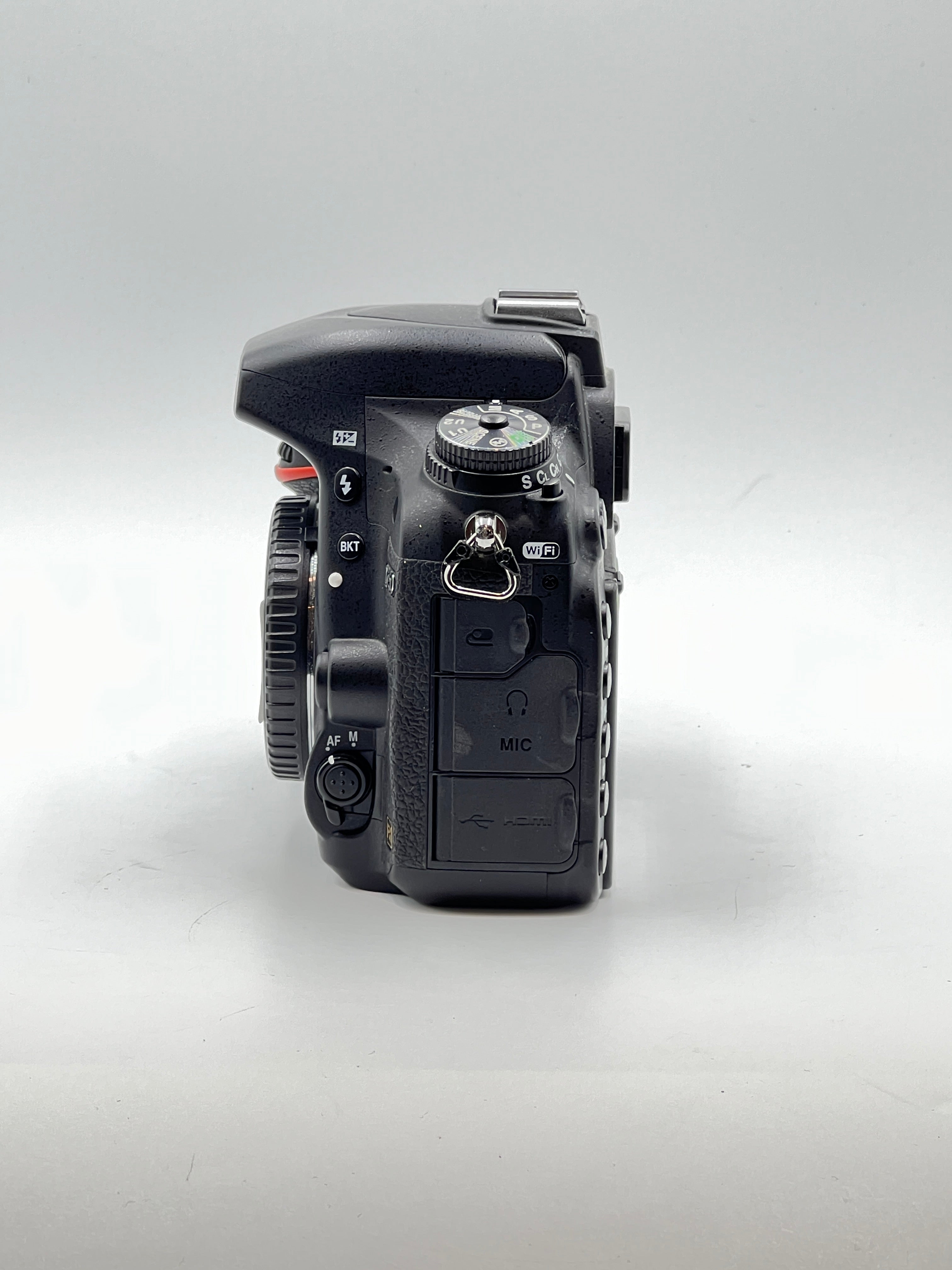 USED Nikon D750 DSLR Camera (Body Only)