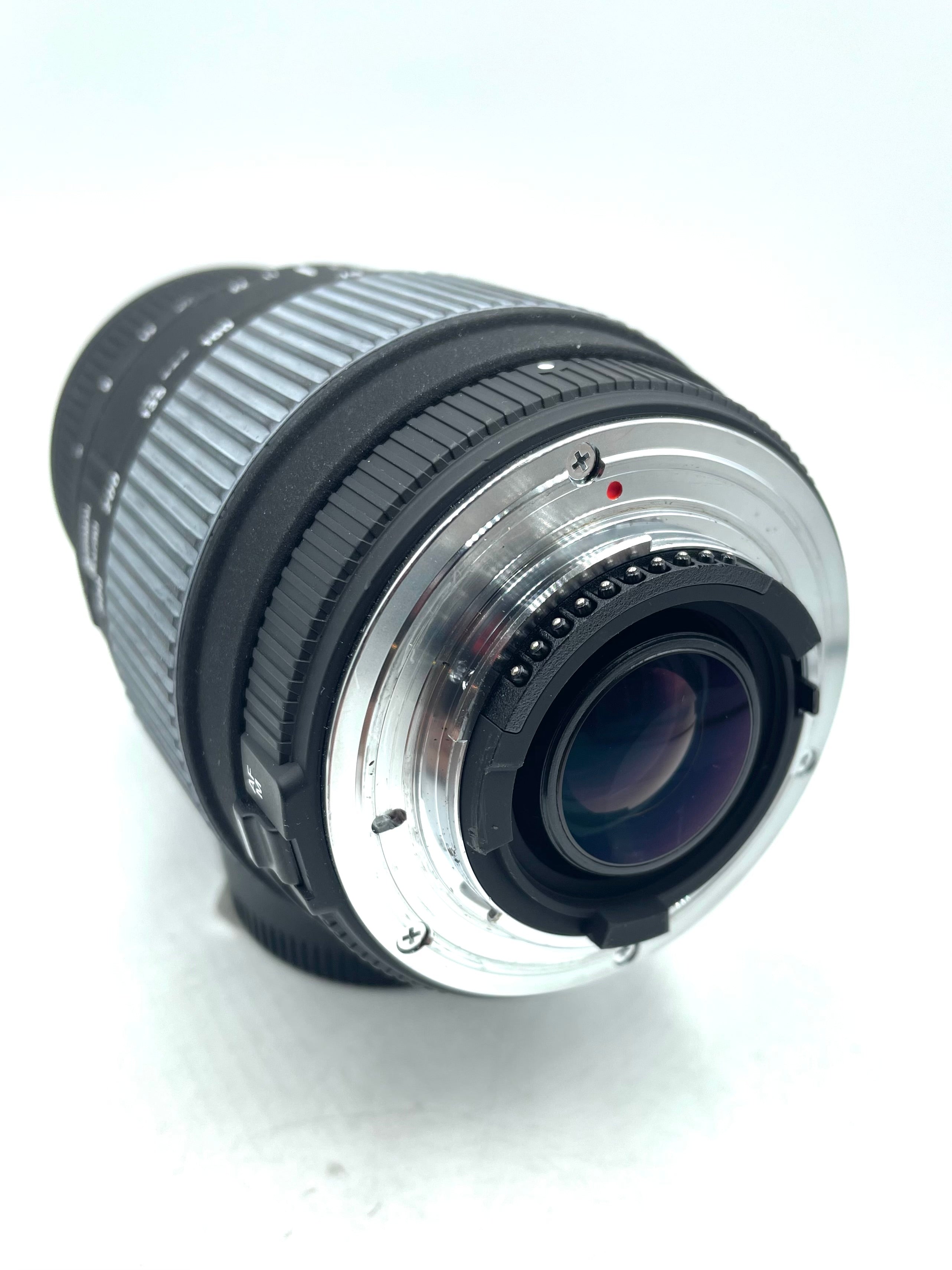 USED Sigma 70-300mm DG f/4-5.6 for Nikon F