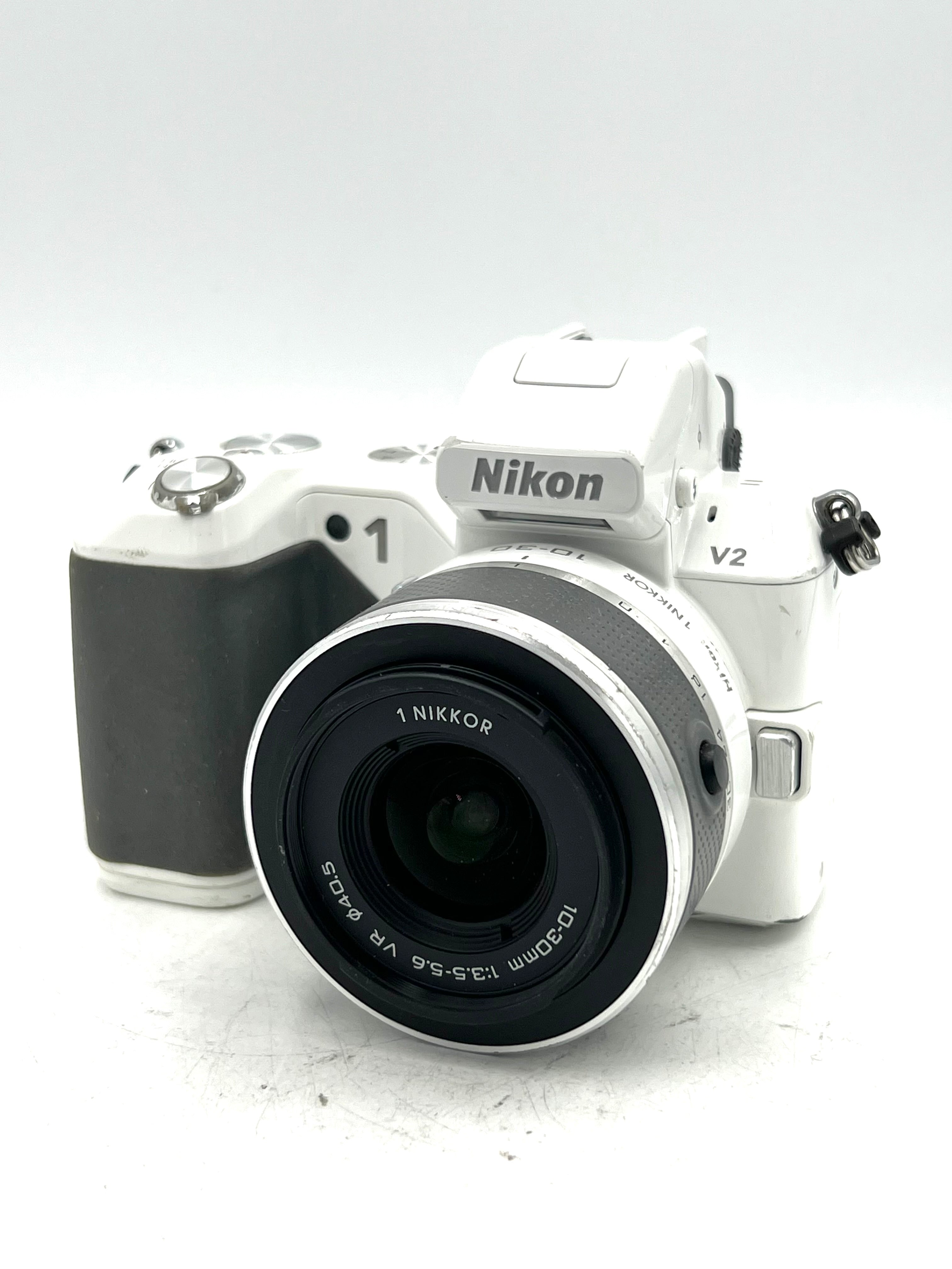 USED Nikon 1 V2 Mirrorless Camera W/ 10-30mm Lens (White)