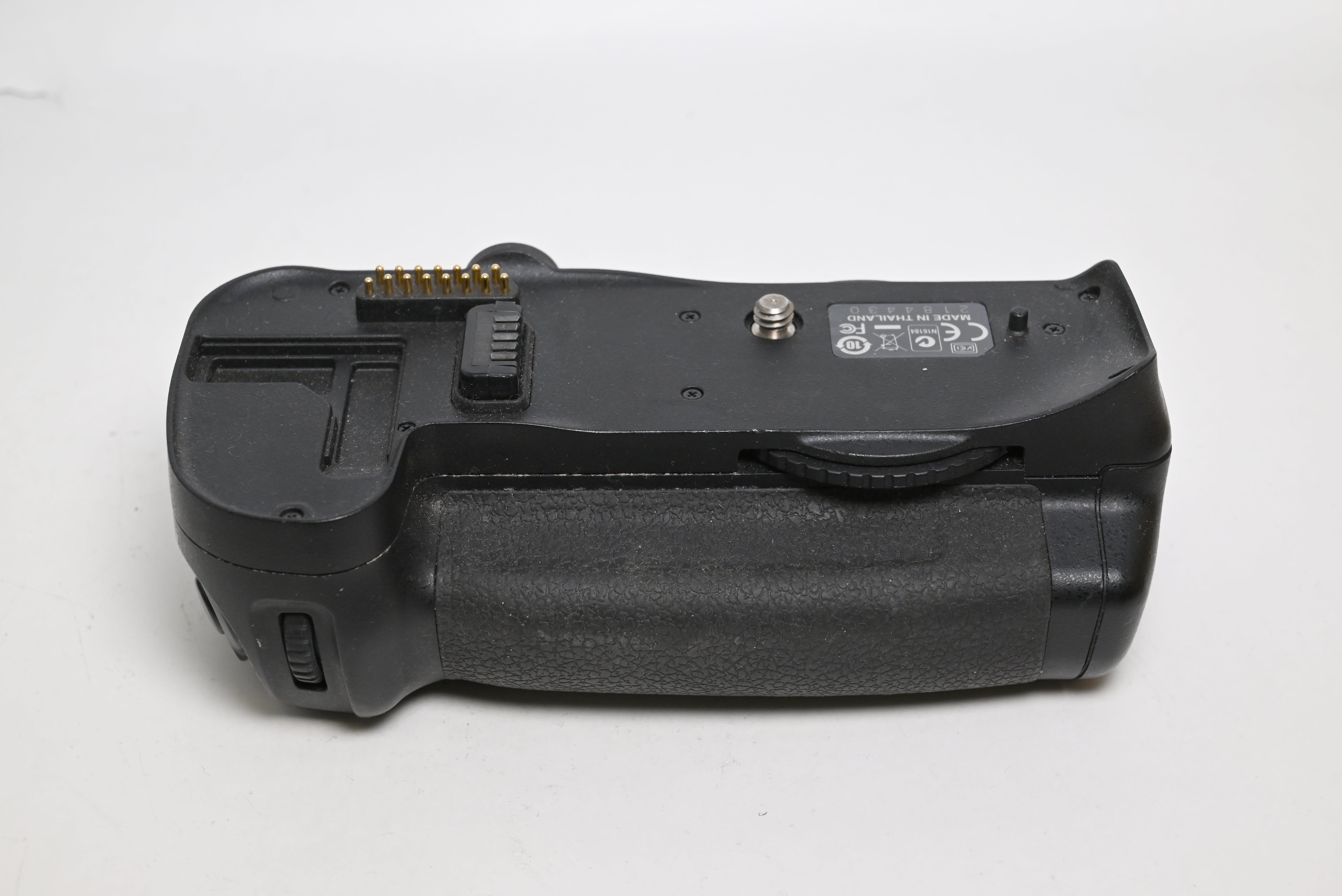 USED Nikon MB-D10 Battery Grip