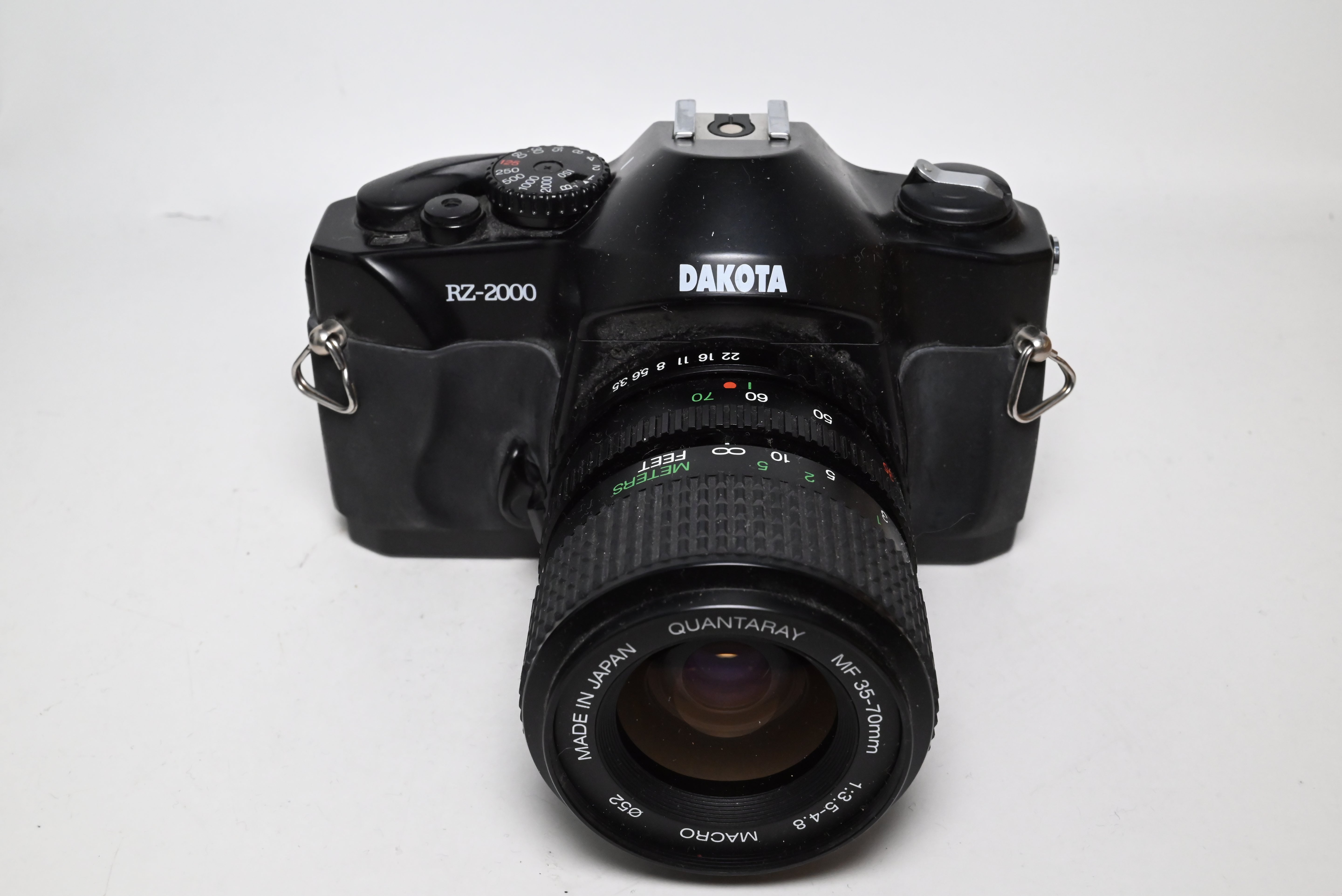 USED Dakota Rz-2000 w/ 35-70mm f/3.5-4.8