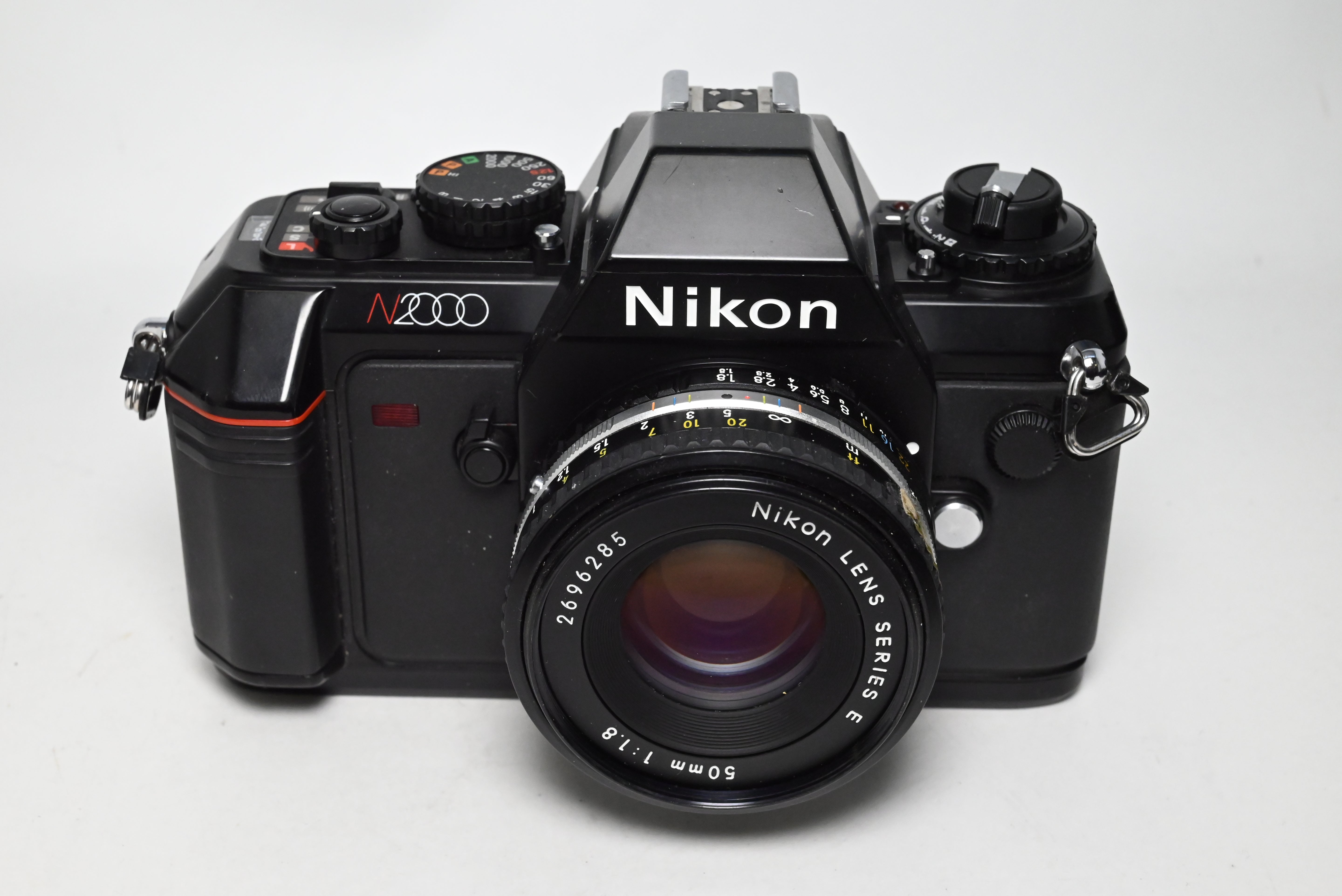 USED Nikon N2000 w/ 50mm f/1.8 E Lens