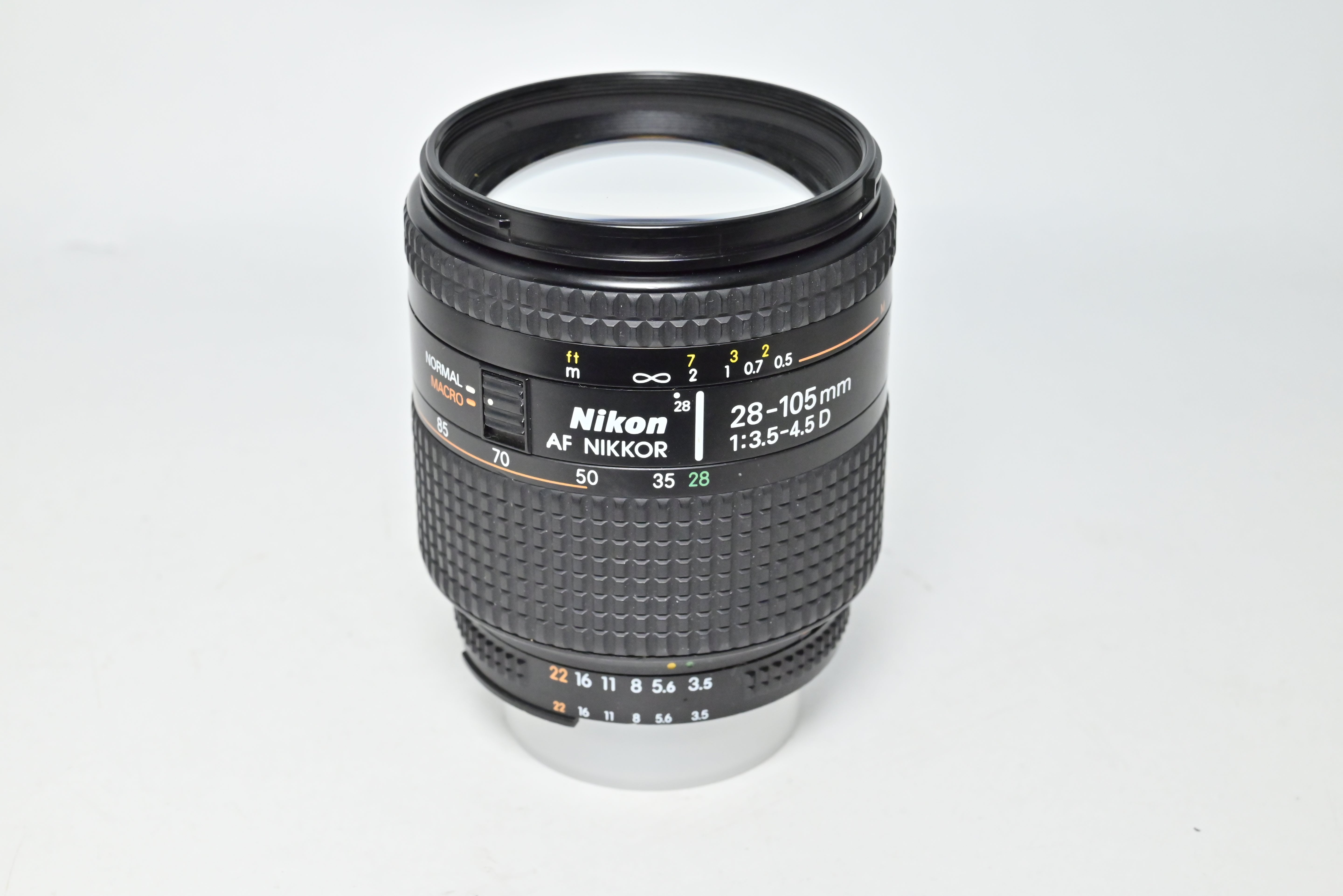 USED Nikon 28-105mm f/3.5-4.5 AF D