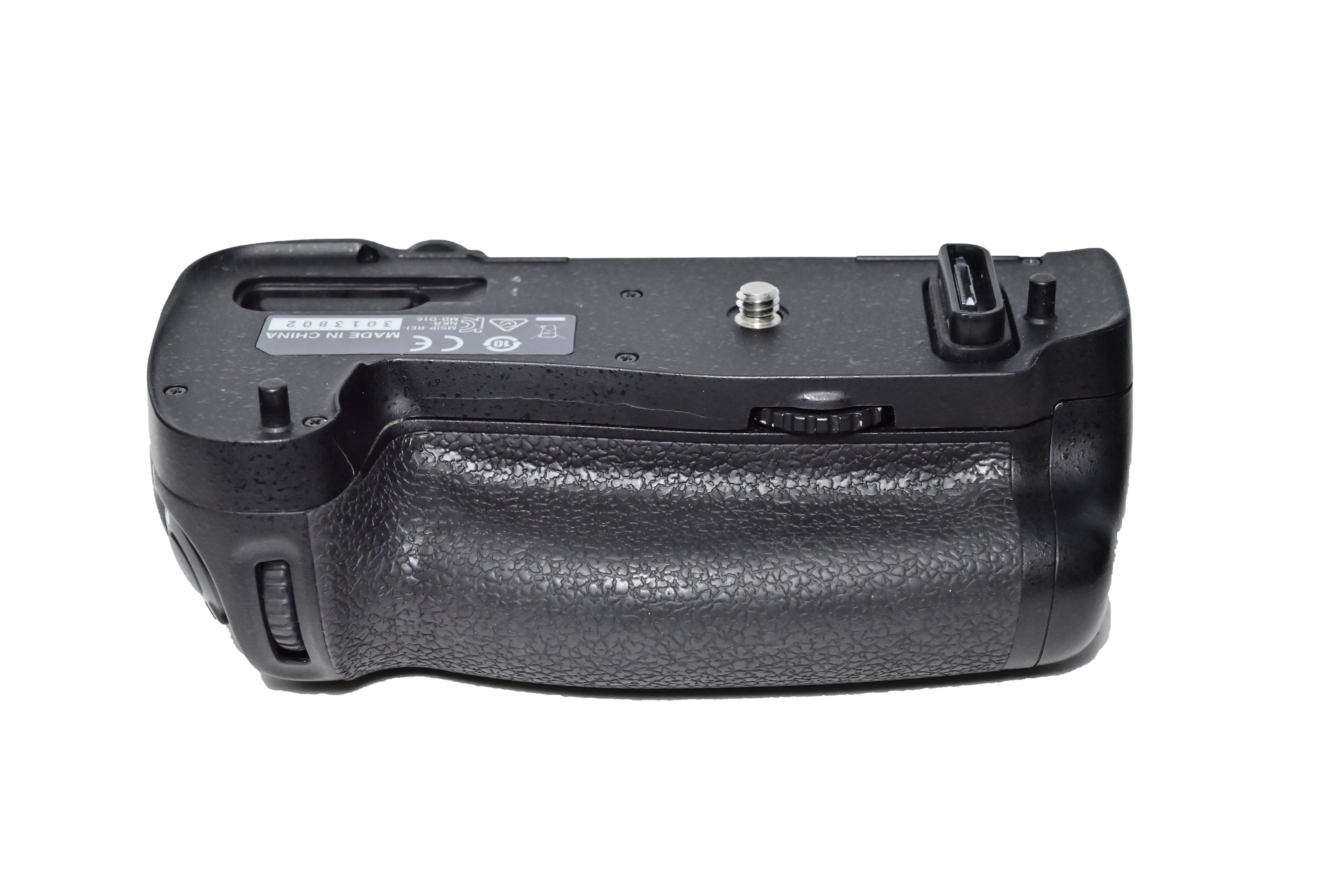 USED Nikon MB-D16 Multi Power Battery Pack for D750