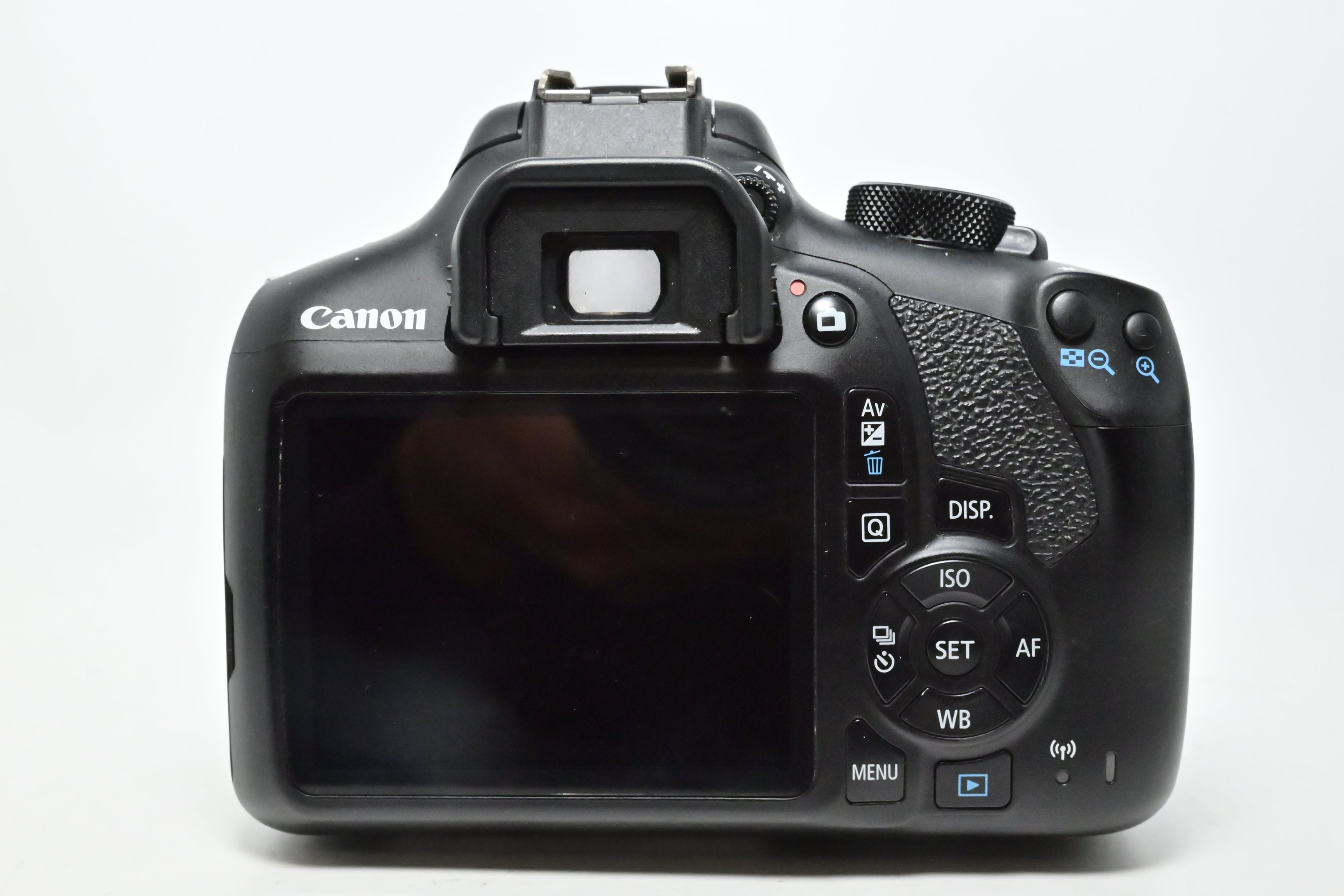 USED Canon EOS Rebel T6 DSLR with EF-S 18-55mm f3.5-5.6 IS II Lens