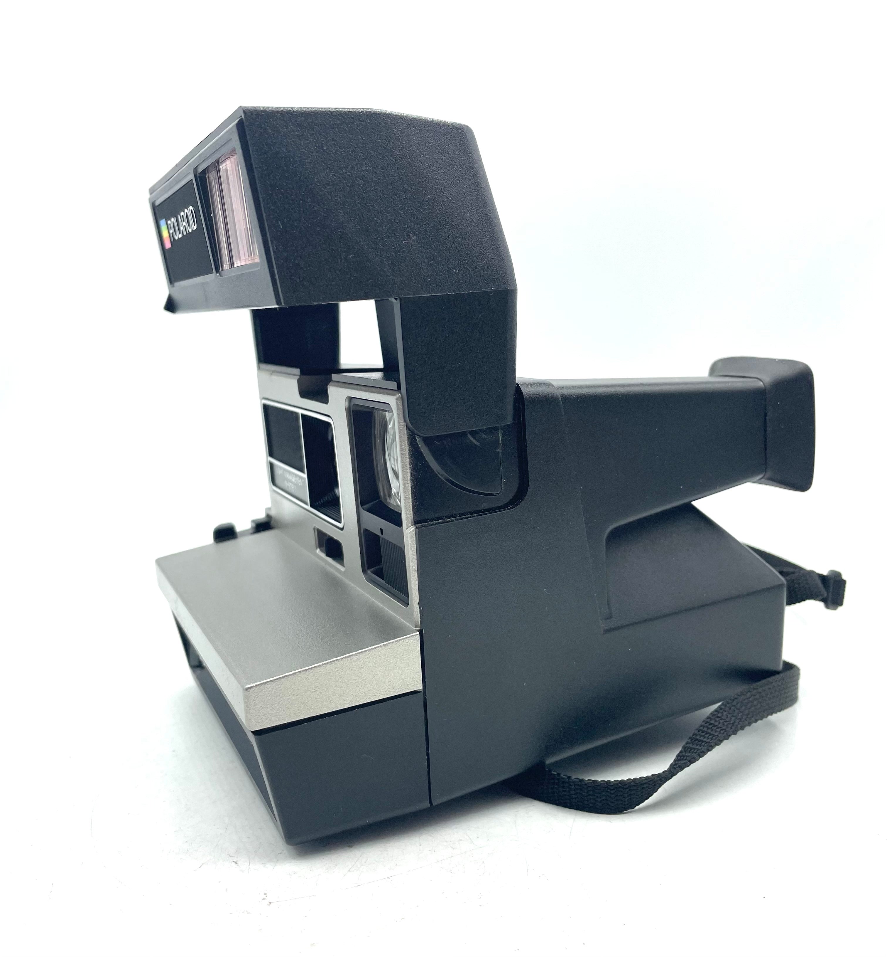 Used Polaroid Sun 600 LMS