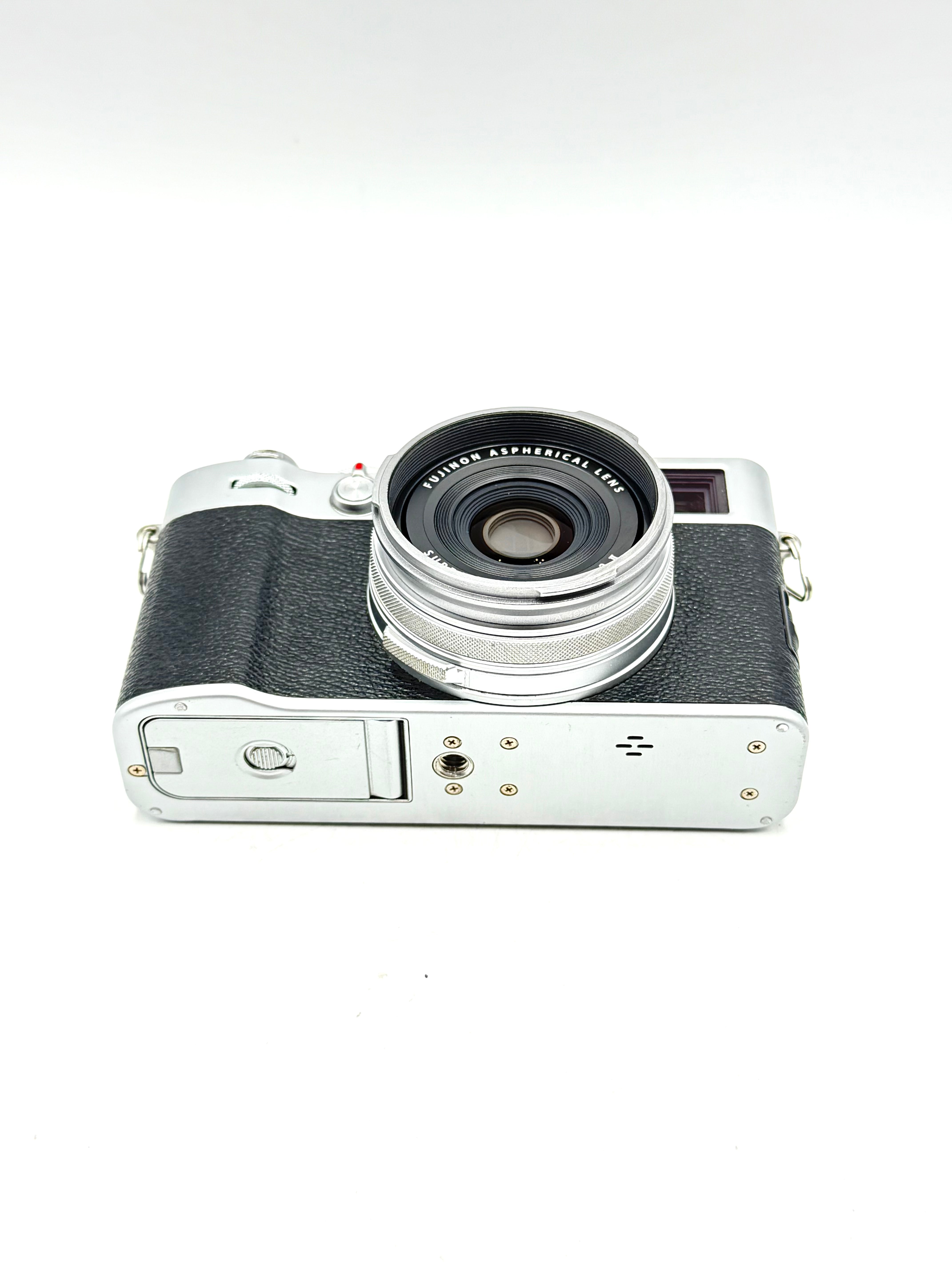 Used Fujifilm X100V Digital Camera (Silver)