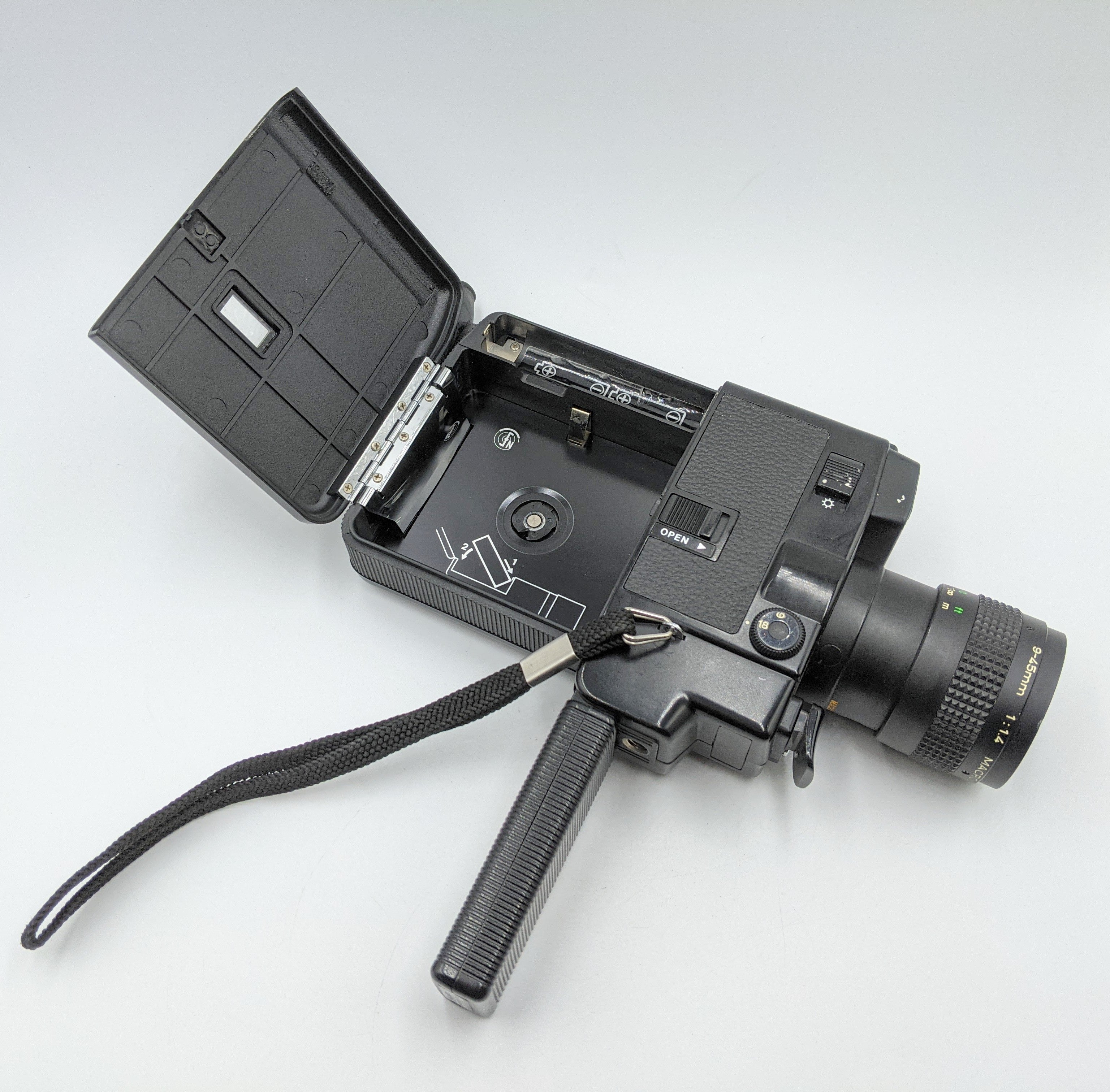 Used Canon 514 XL Super8 Movie Camera Zoom 9-45mm F/1.4 Lens